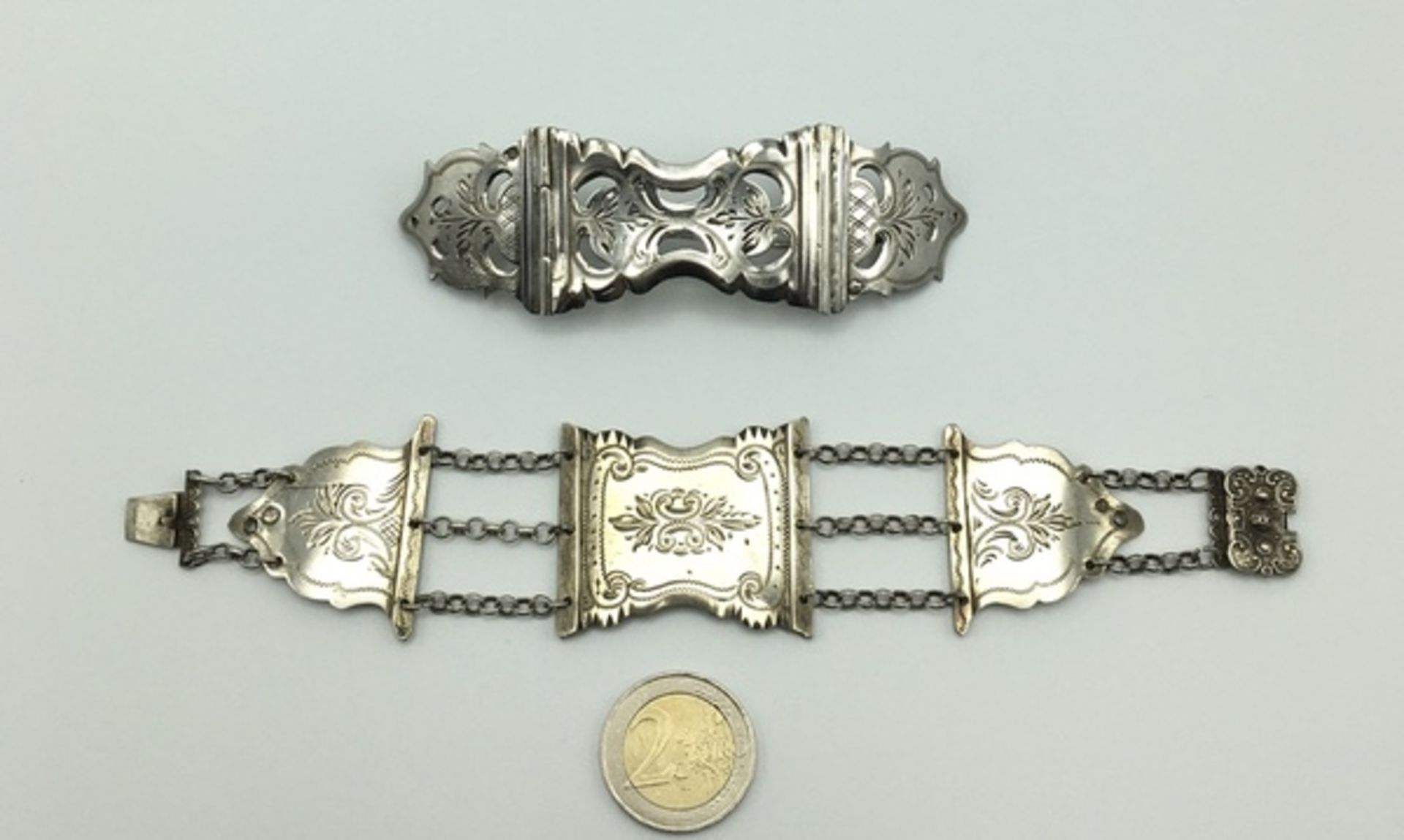 (Zilver) Zilver, armband (1916) en haarclip (1881) gemaakt van oude bijbelsloten, Nederlands - Bild 2 aus 9