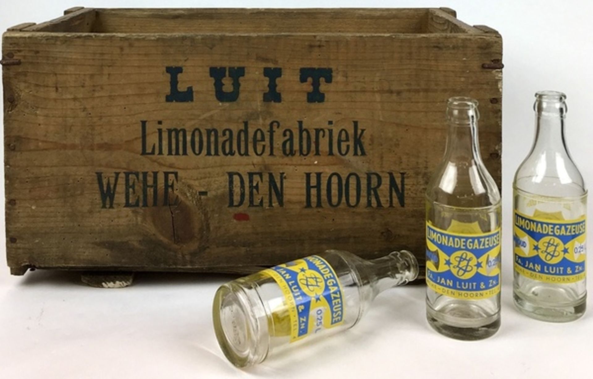 (Curiosa) Limonadekrat, Limonadefabriek Luit