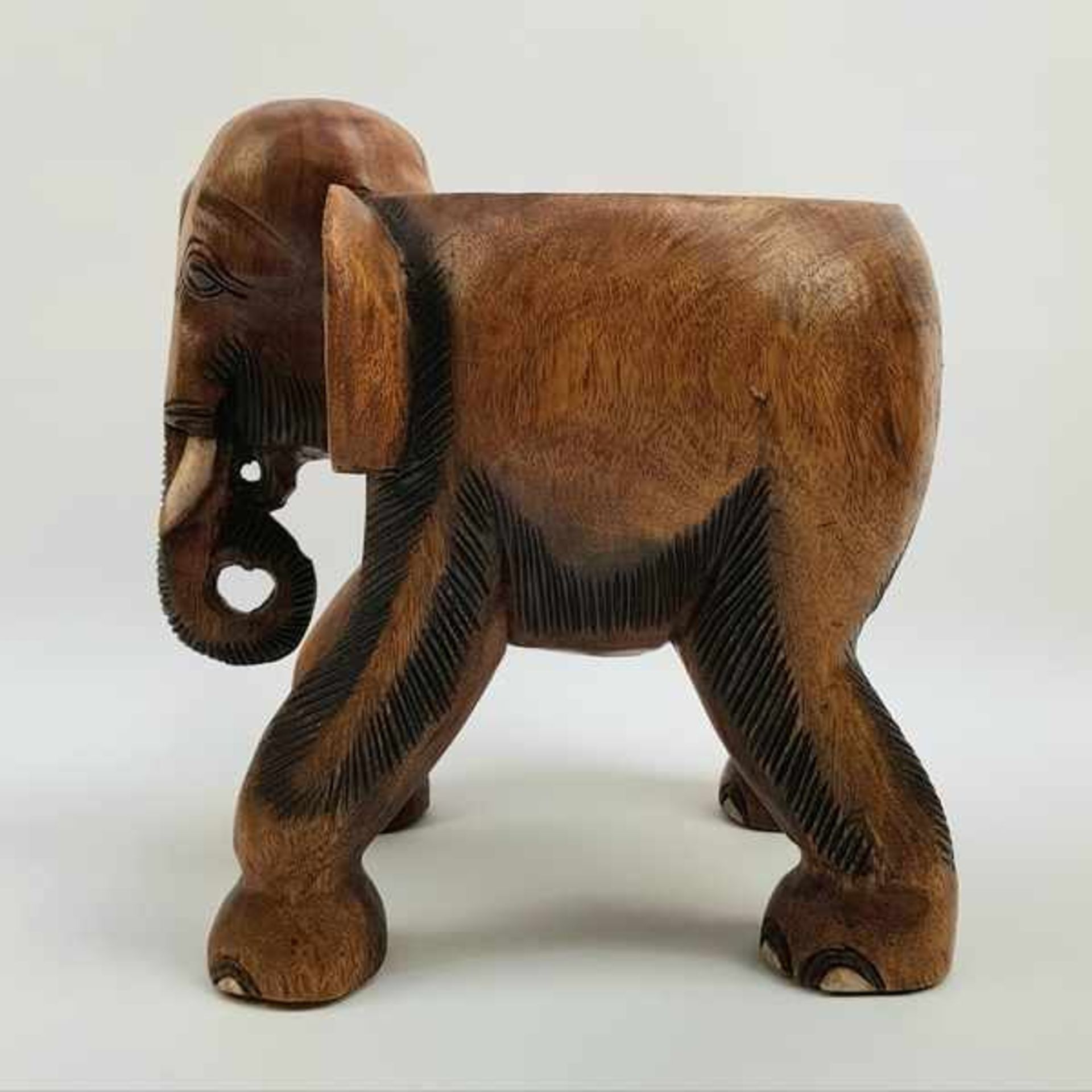(Curiosa) Houten kruk olifant