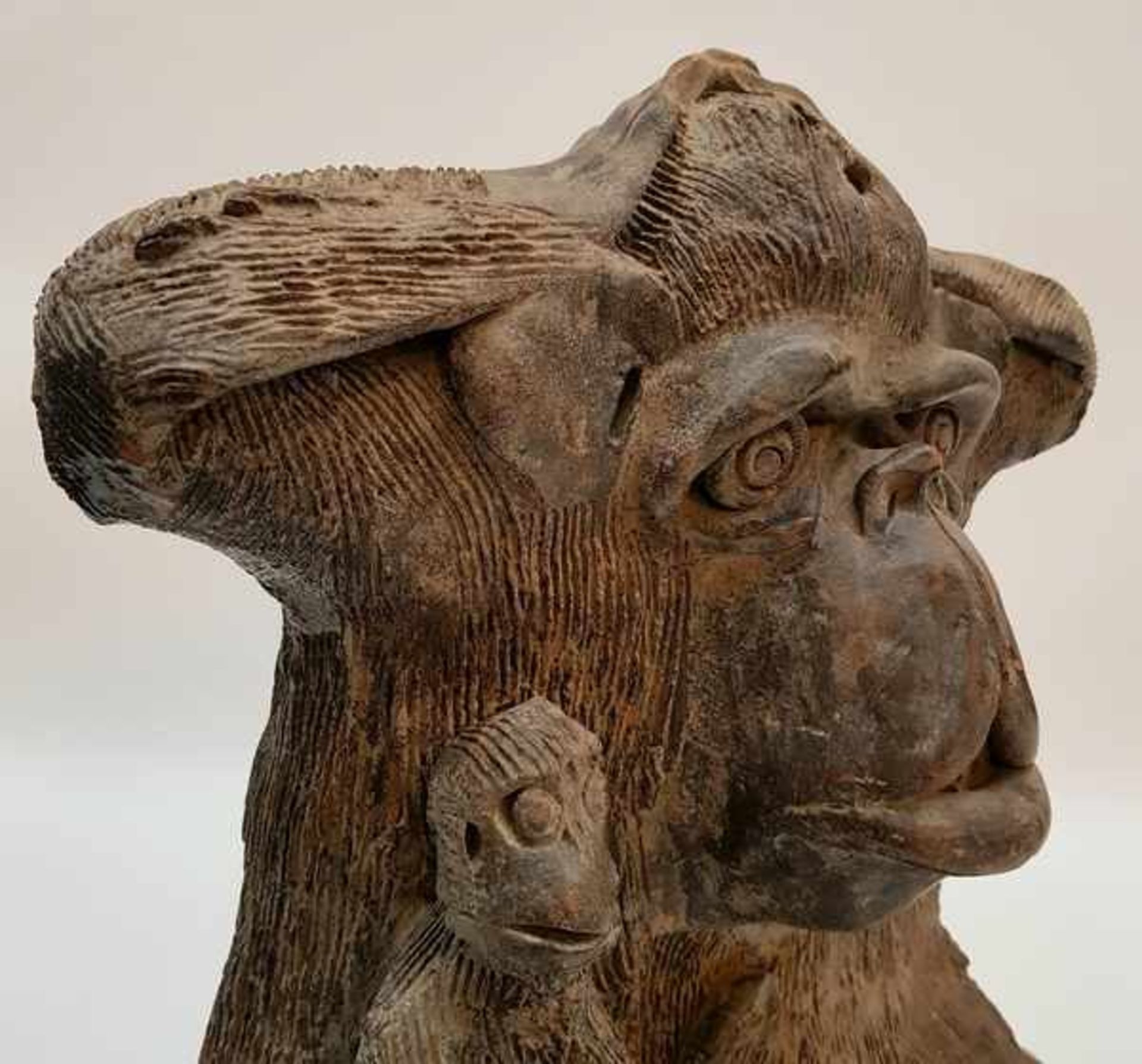 (Aziatica) Terracotta beeld aap met jong - Bild 8 aus 8