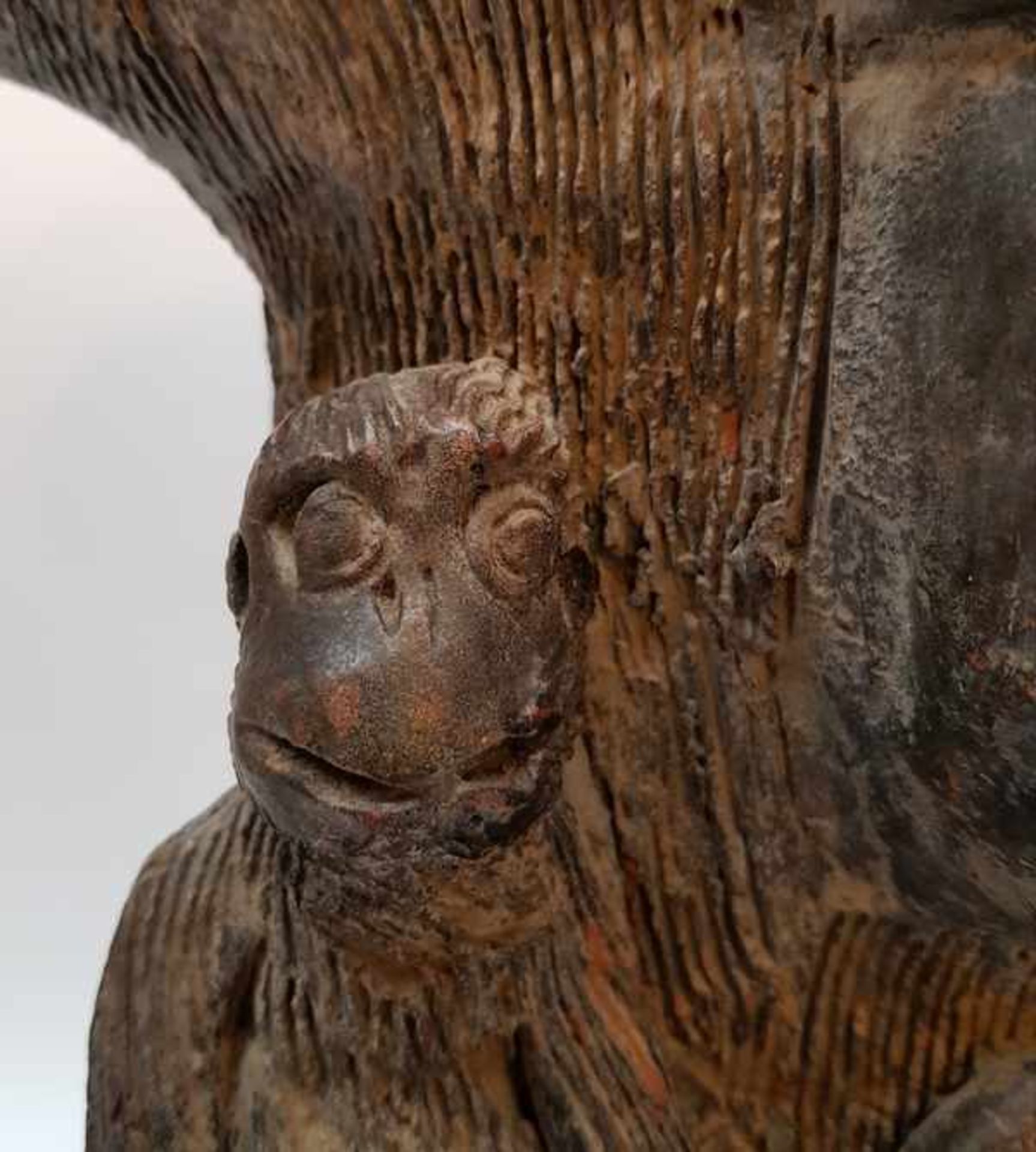 (Aziatica) Terracotta beeld aap met jong - Bild 2 aus 8