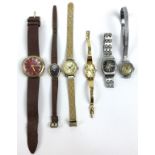 (Sieraden) HorlogesZes verschillende merken horloges, waaronder een Junghans. Conditie: Gebruik