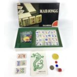 (Mahjong) Mahjon, modern Frans spel, circa 1980De doos is Frans, van karton beplakt met papier.