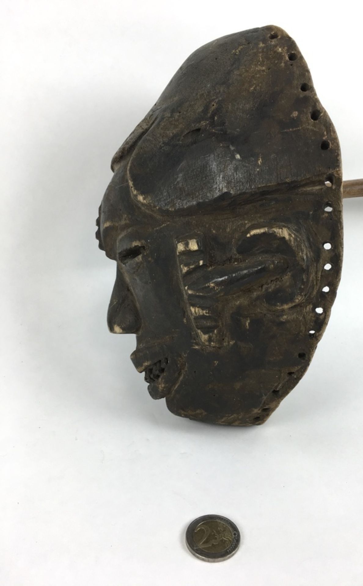 (Etnografica) Hout, decoratief masker van de Makonde, 2e helft 20e eeuw, AfrikaHout, Masker van - Bild 2 aus 3