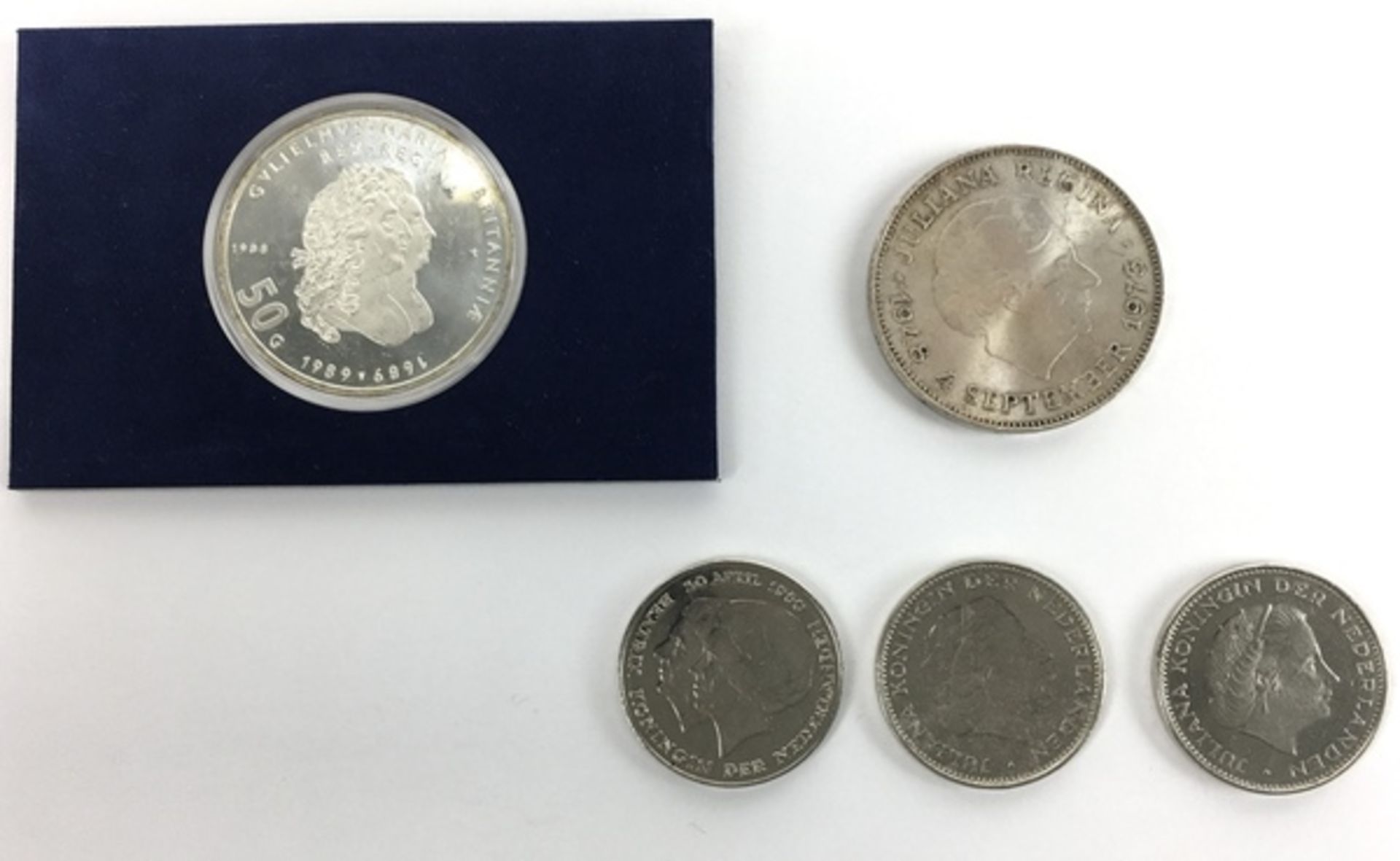 (Zilver) Zilveren muntenDivers lot zilveren munten met een 10 gulden munt, een 50 gulden munt e - Bild 2 aus 2