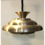 (Design) LampHanglamp, jaren '70. Conditie: In goede staat met gebruikssporen. Afmetingen: Leng