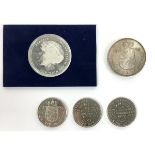 (Zilver) Zilveren muntenDivers lot zilveren munten met een 10 gulden munt, een 50 gulden munt e