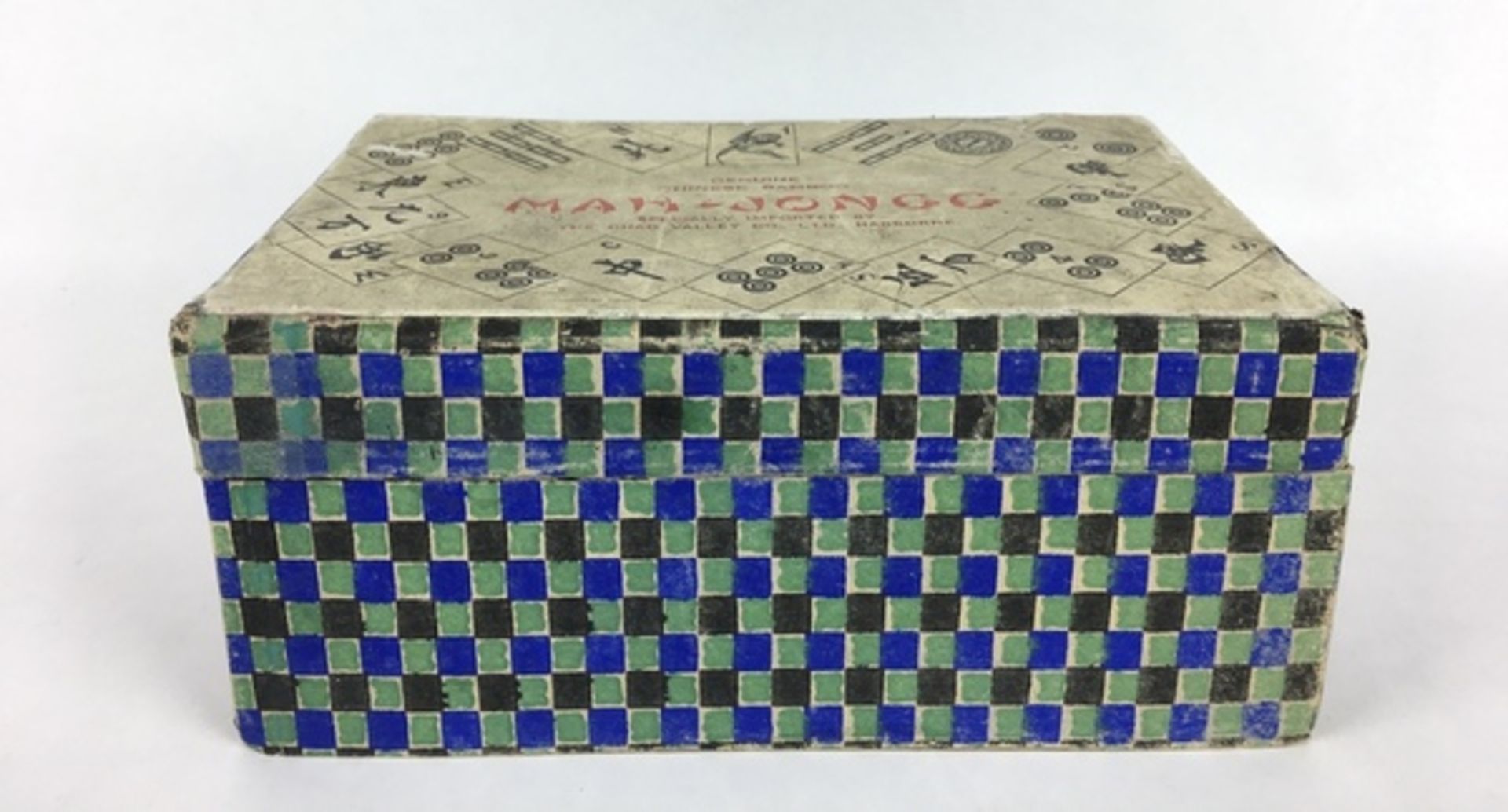 (Mahjong) Mahjong, Chad Valley 4-ladendoos, 1927De kleine blauw geblokte doos met uitzonderlijk