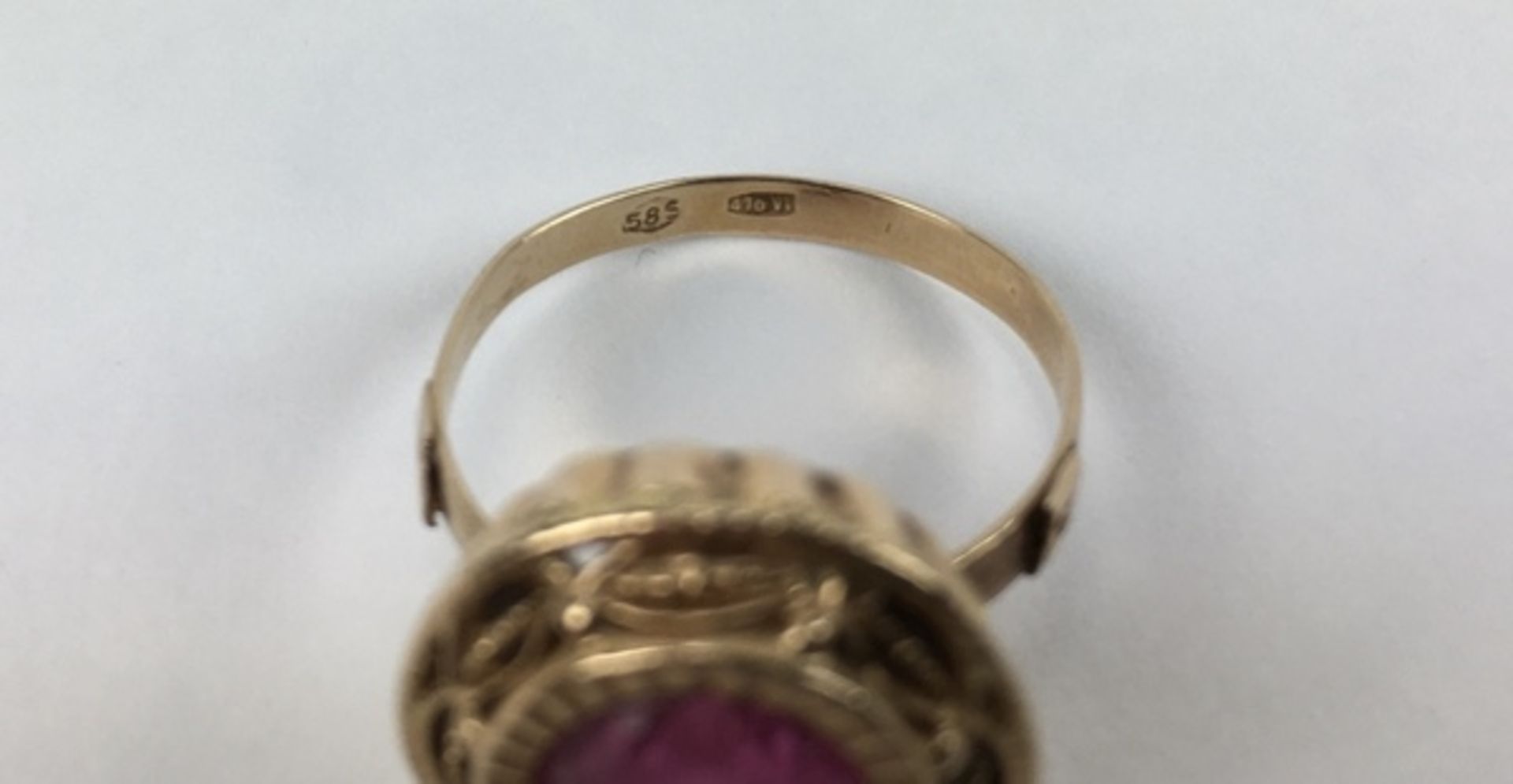 (Goud) Gouden ring met synthetische robijn14 karaats gouden ring met steen. Conditie: Robijn be - Bild 3 aus 5