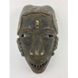 (Etnografica) Hout, decoratief masker van de Makonde, 2e helft 20e eeuw, AfrikaHout, Masker van