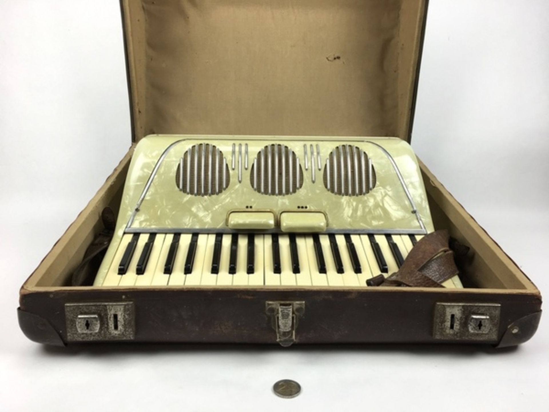 (Muziekinstrumenten) Accordeon GalantiAccordeon Galanti in originele koffer. Italië circa 1960 - Bild 6 aus 6