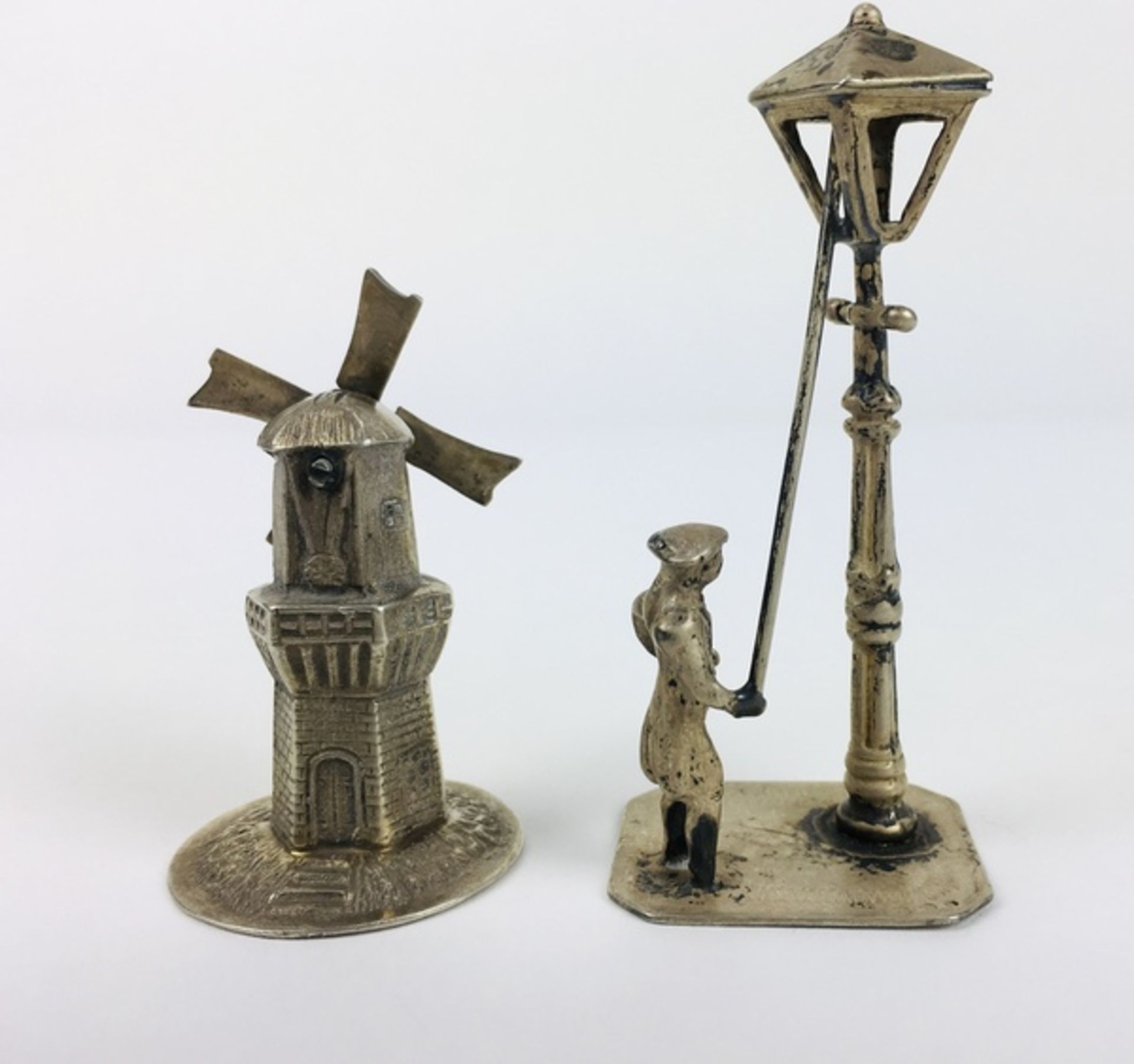(Zilver) Miniatuur molen en gaslamp aanstekerZilveren miniaturen van een molen en een gaslamp a - Bild 3 aus 5