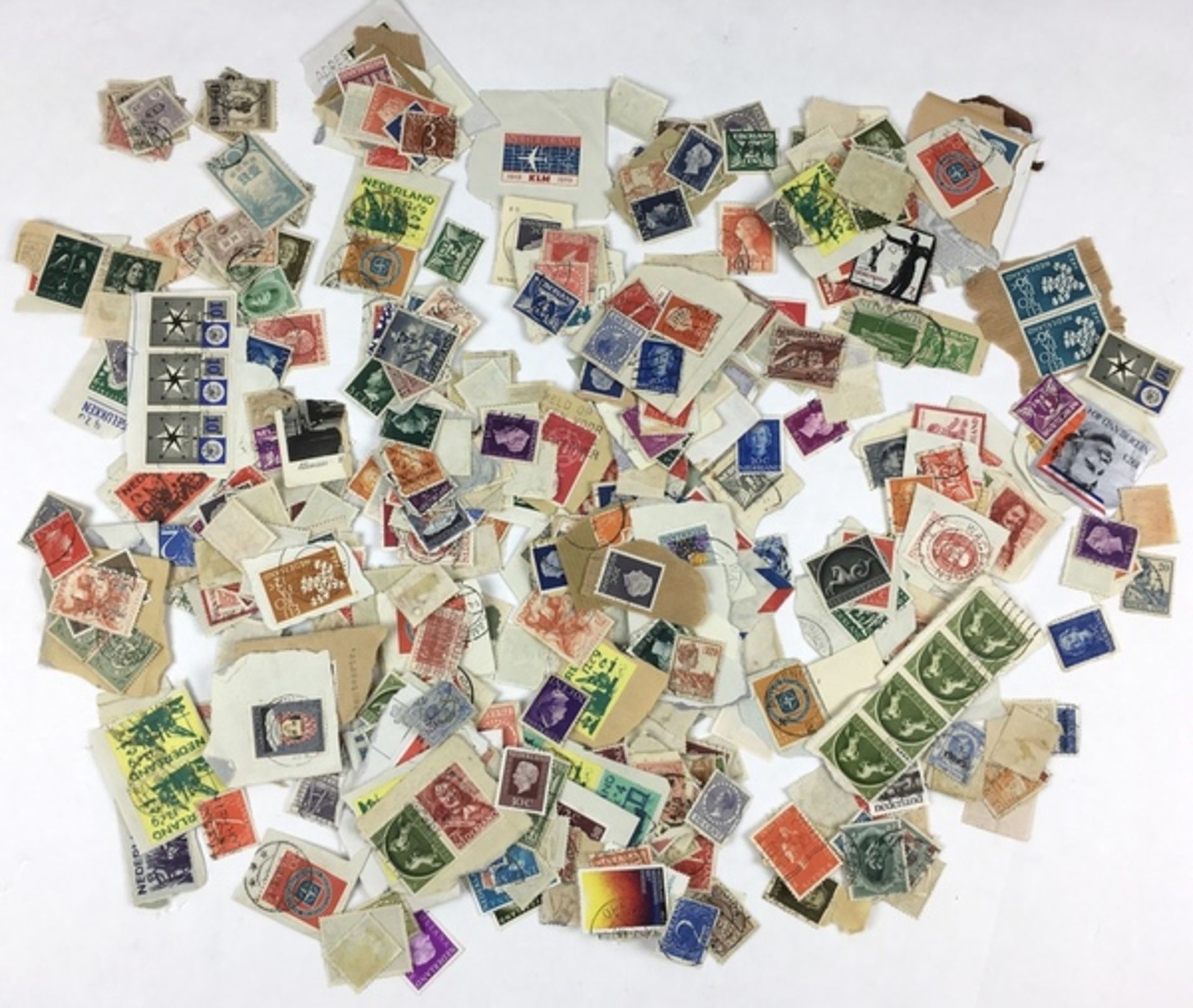 (Filatelie) PostzegelsDivers lot postzegels uit binnen-en buitenland, veelal gestempeld. Drie p - Image 3 of 6