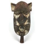 (Etnografica) Hout, decoratief masker, 2e helft 20e eeuw, AfrikaHout, decoratief masker, 2e hel