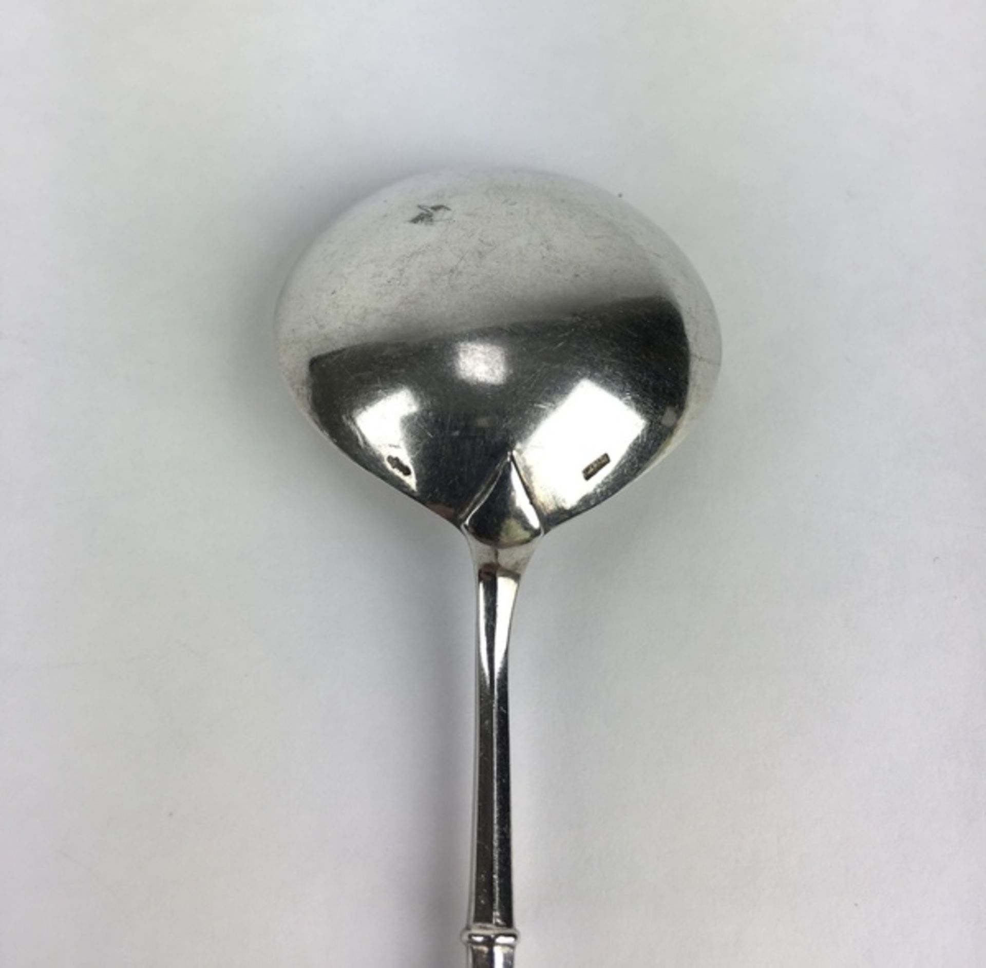 (Zilver) LepelsTwee zilveren lepels. Conditie: In goede staat. Afmetingen: Lengte 14 cm en gewi - Image 4 of 4