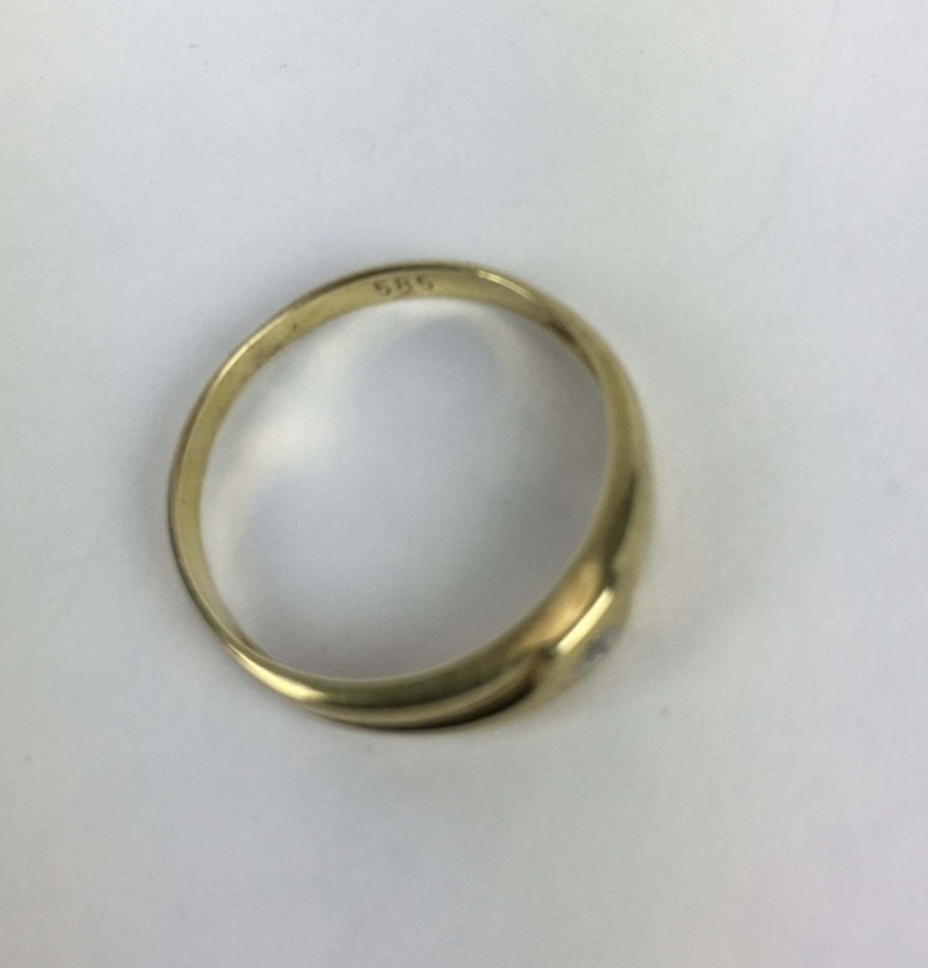 (Goud) Divers lot goudLot 14 karaats goud waaronder ringen, een broche en een speld. Een ring - Image 6 of 6