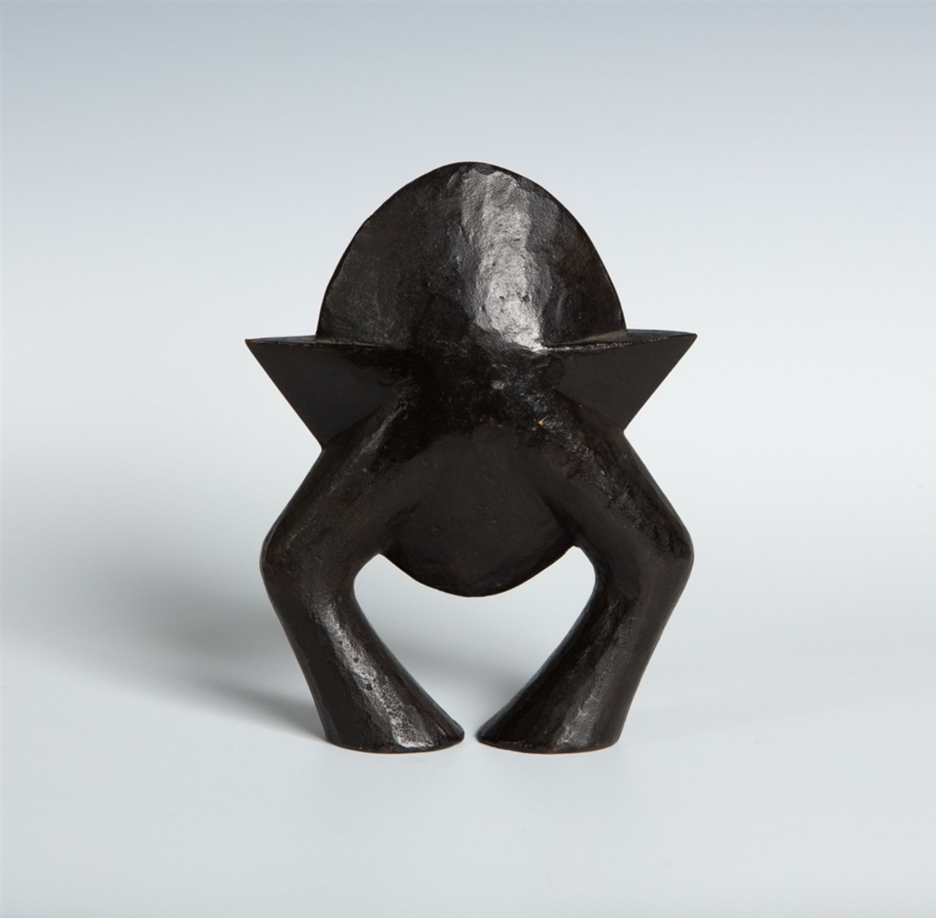 FRITZ SCHWEGLER 1935 - 2014KNUB (1968)Bronze, dunkel patiniert. Monogrammiert. Ex. 27 (von 100). - Image 2 of 2