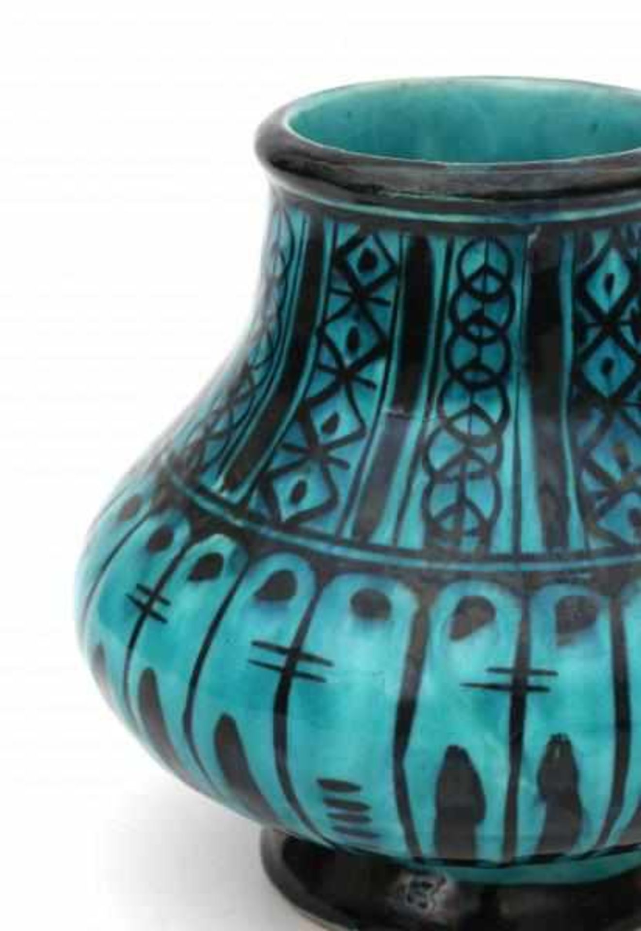 De Porceleyne Fles, DelftA Persian-inspired decorated ceramic vase with handle, green glazed, - Bild 2 aus 3