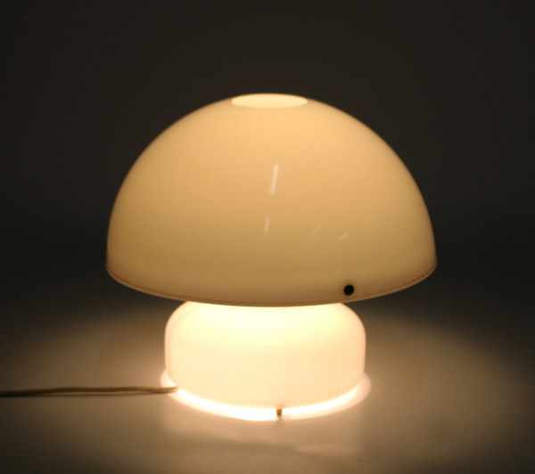 Anders Pehrson (1912-1982)A white glass and lucite table lamp, model Fungus, produced by Ateljé