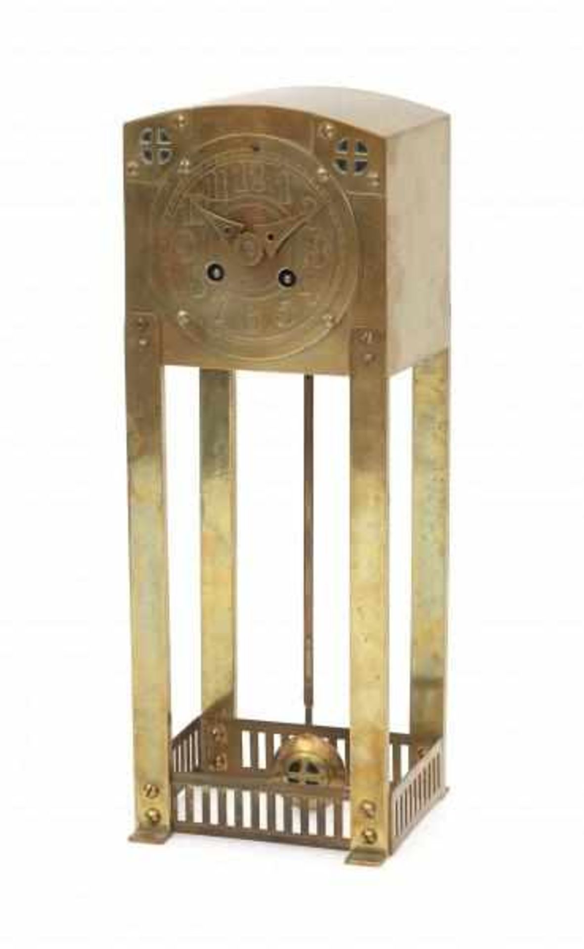 Nieuwe KunstA brass mantelclock with geometrical black stained ornaments to the corners and to the