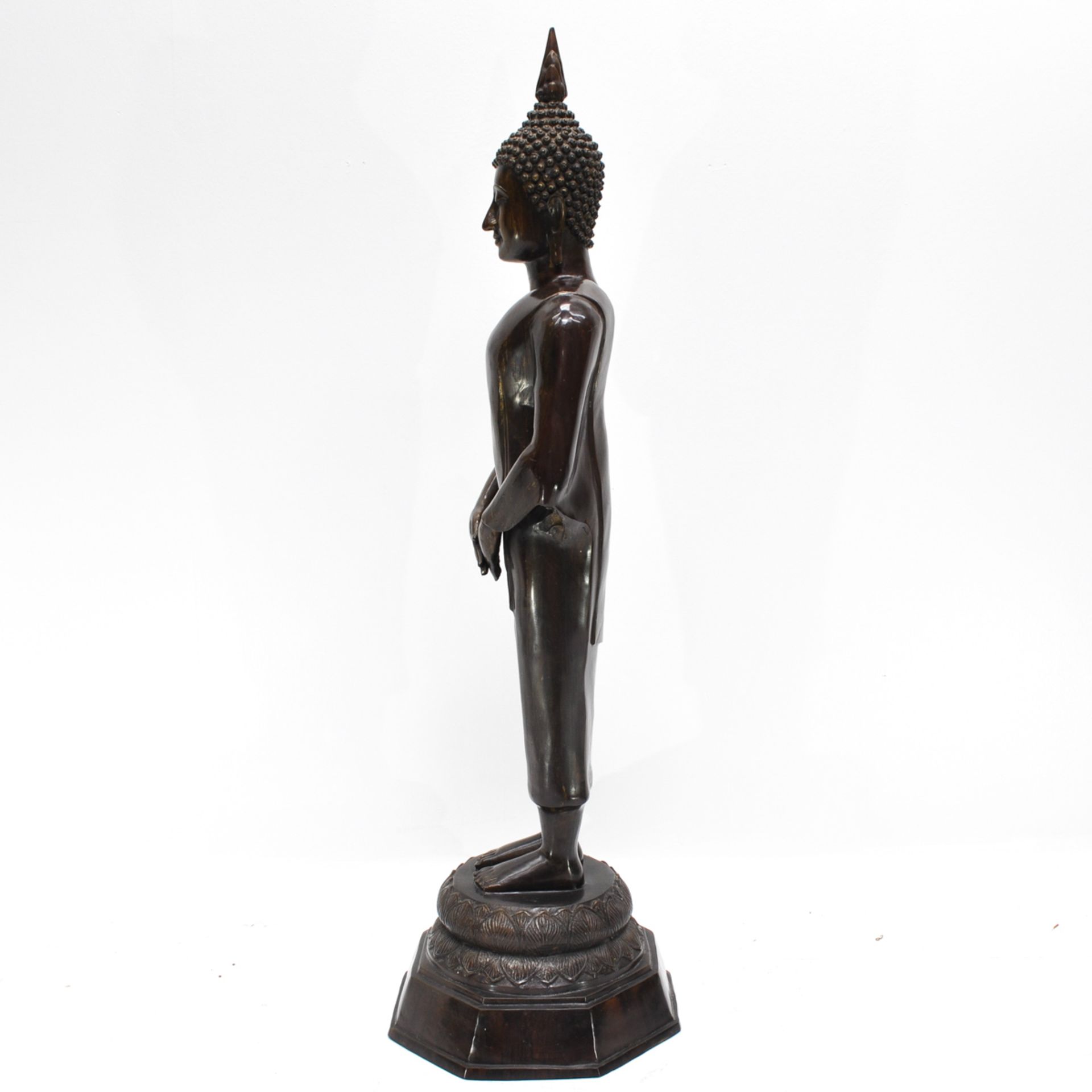 A Bronze Buddha Sculpture - Bild 2 aus 4