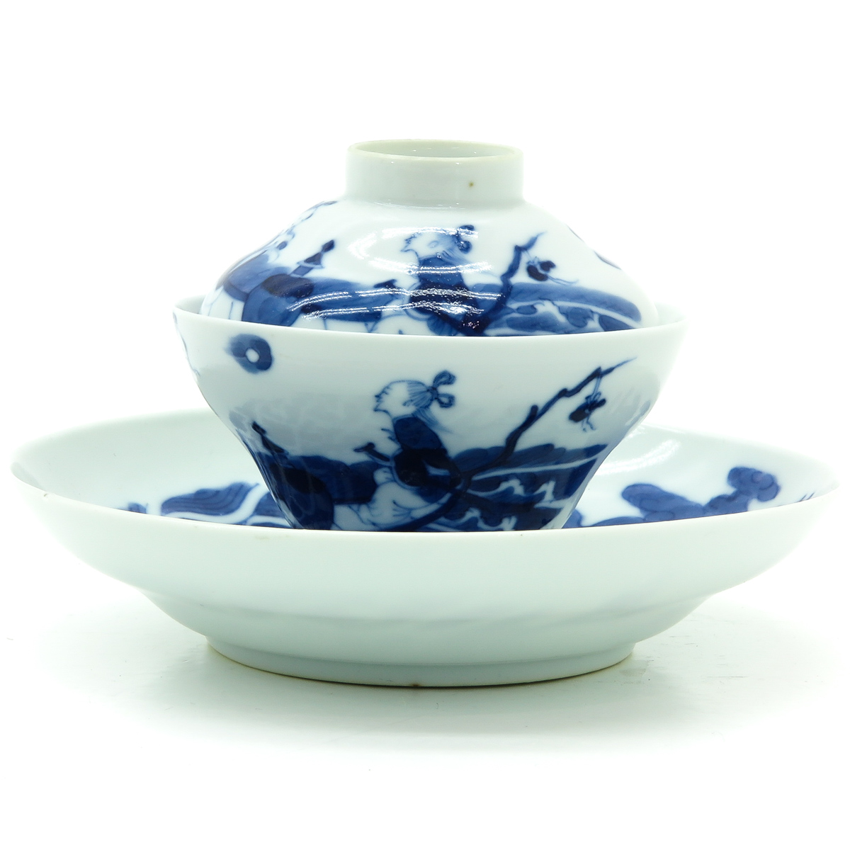 A Chinese Covered Cup and Saucer - Image 2 of 8