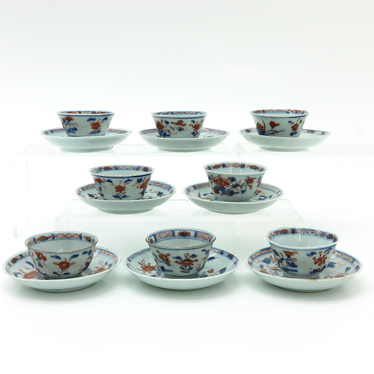 Eight Chinese Imari Cups and Saucers - Image 2 of 8