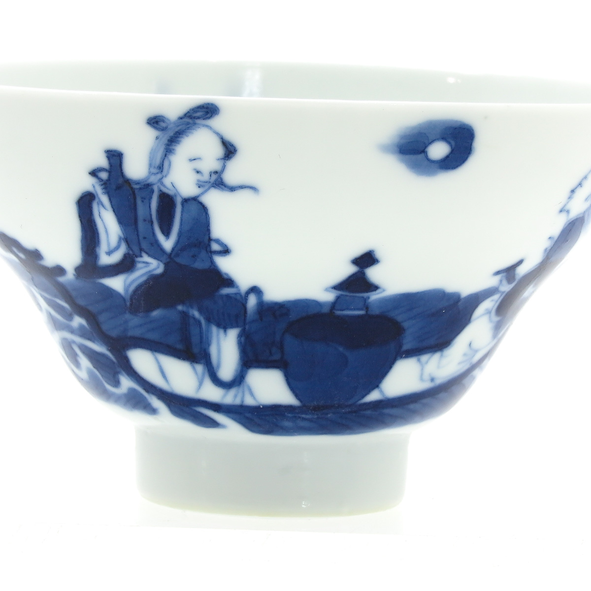 A Chinese Covered Cup and Saucer - Image 8 of 8