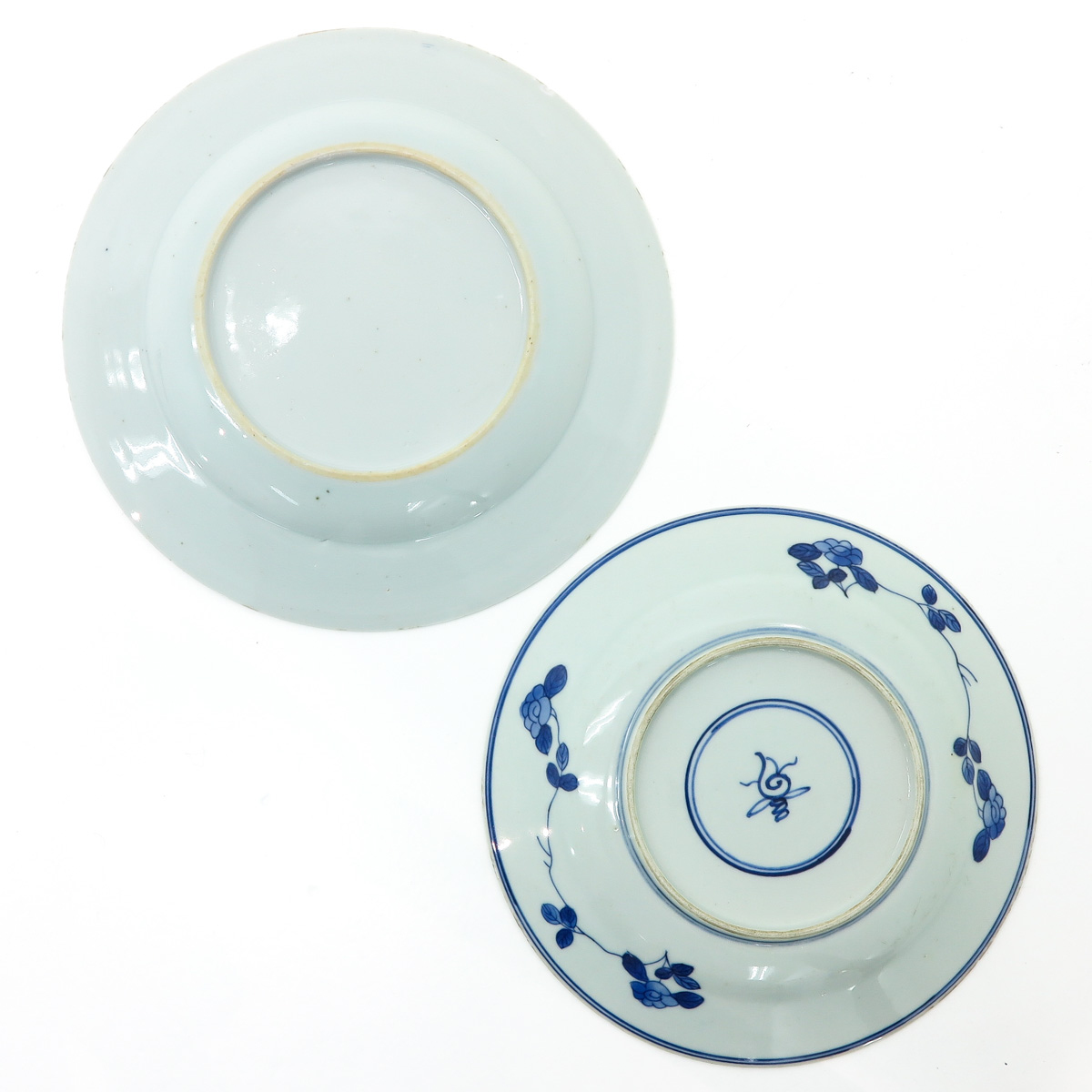 Two Chinese Blue and White Plates - Image 2 of 4