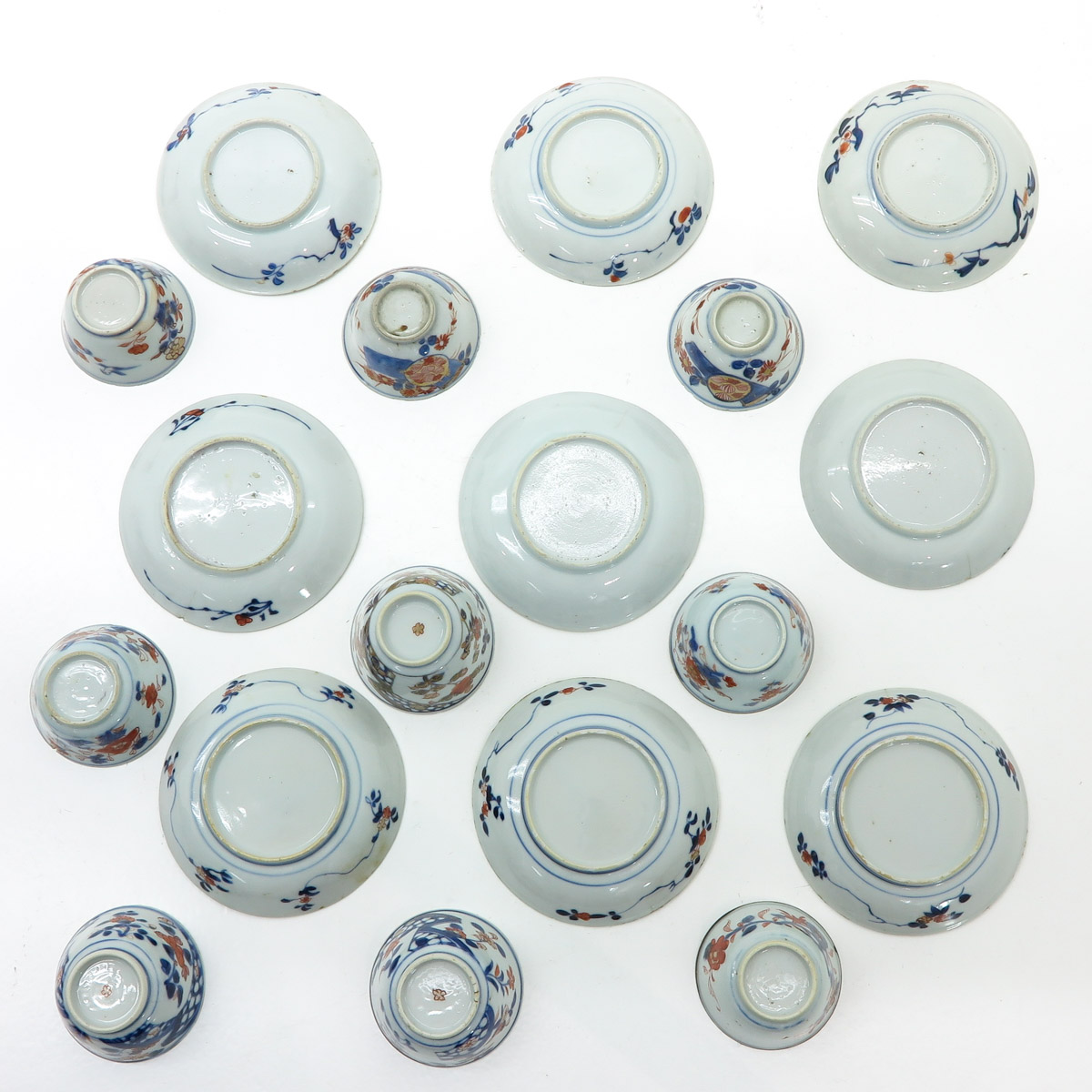 A Collection of Imari Cups and Saucers - Image 6 of 6