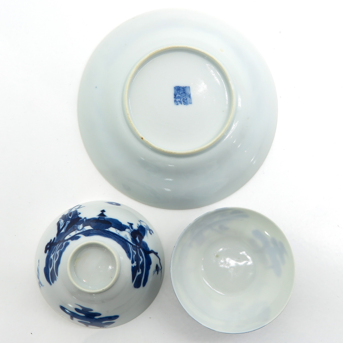 A Chinese Covered Cup and Saucer - Image 6 of 8