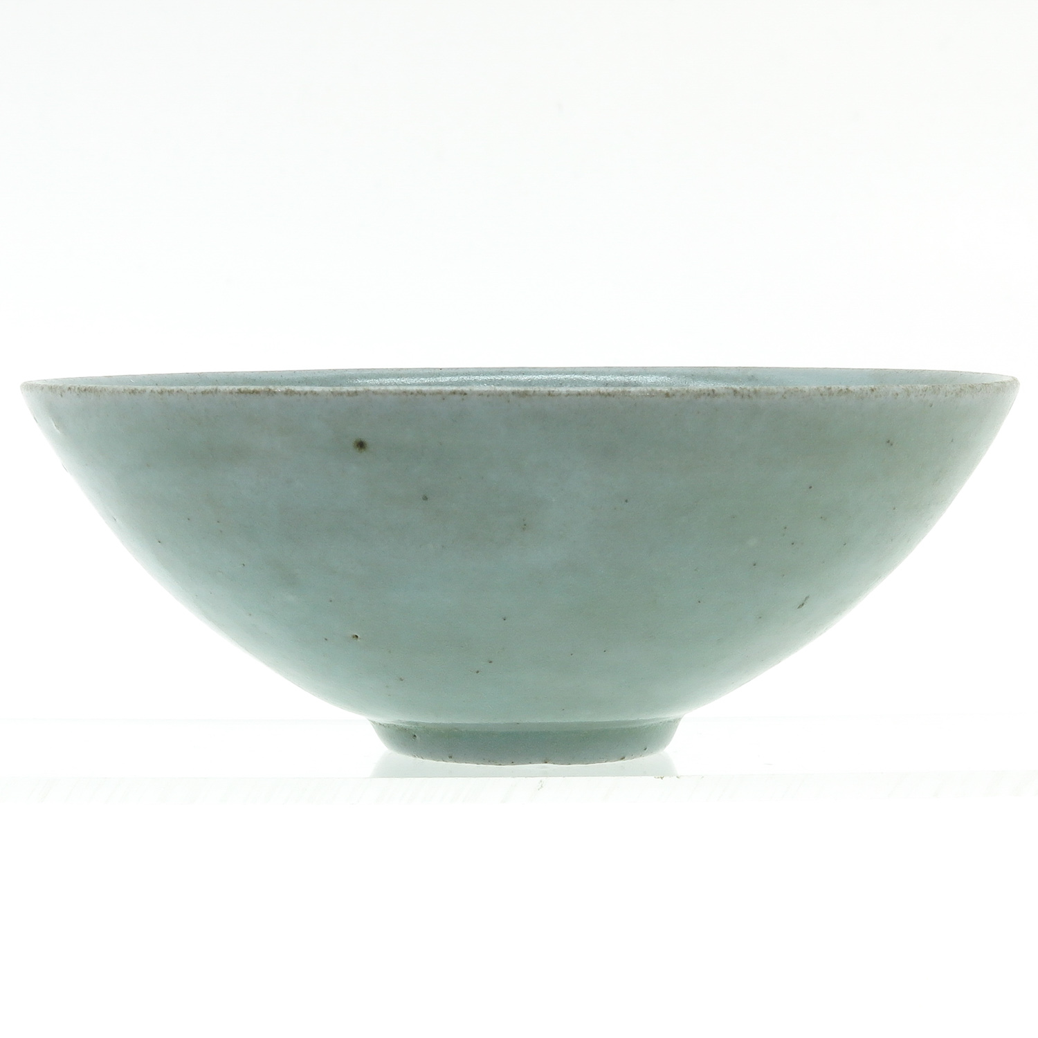 A Korean Celadon Glaze Bowl - Image 2 of 8