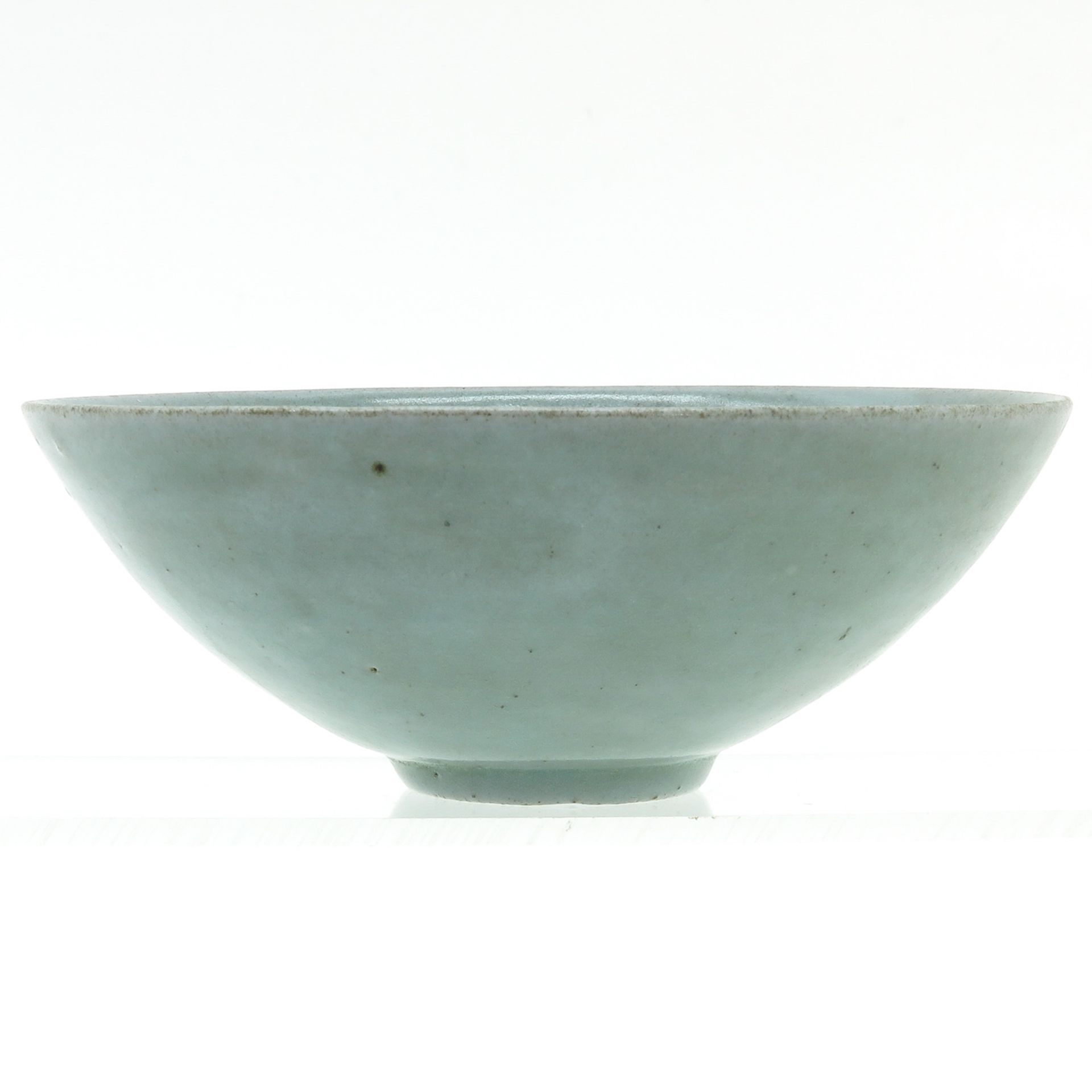 A Korean Celadon Glaze Bowl - Bild 2 aus 8