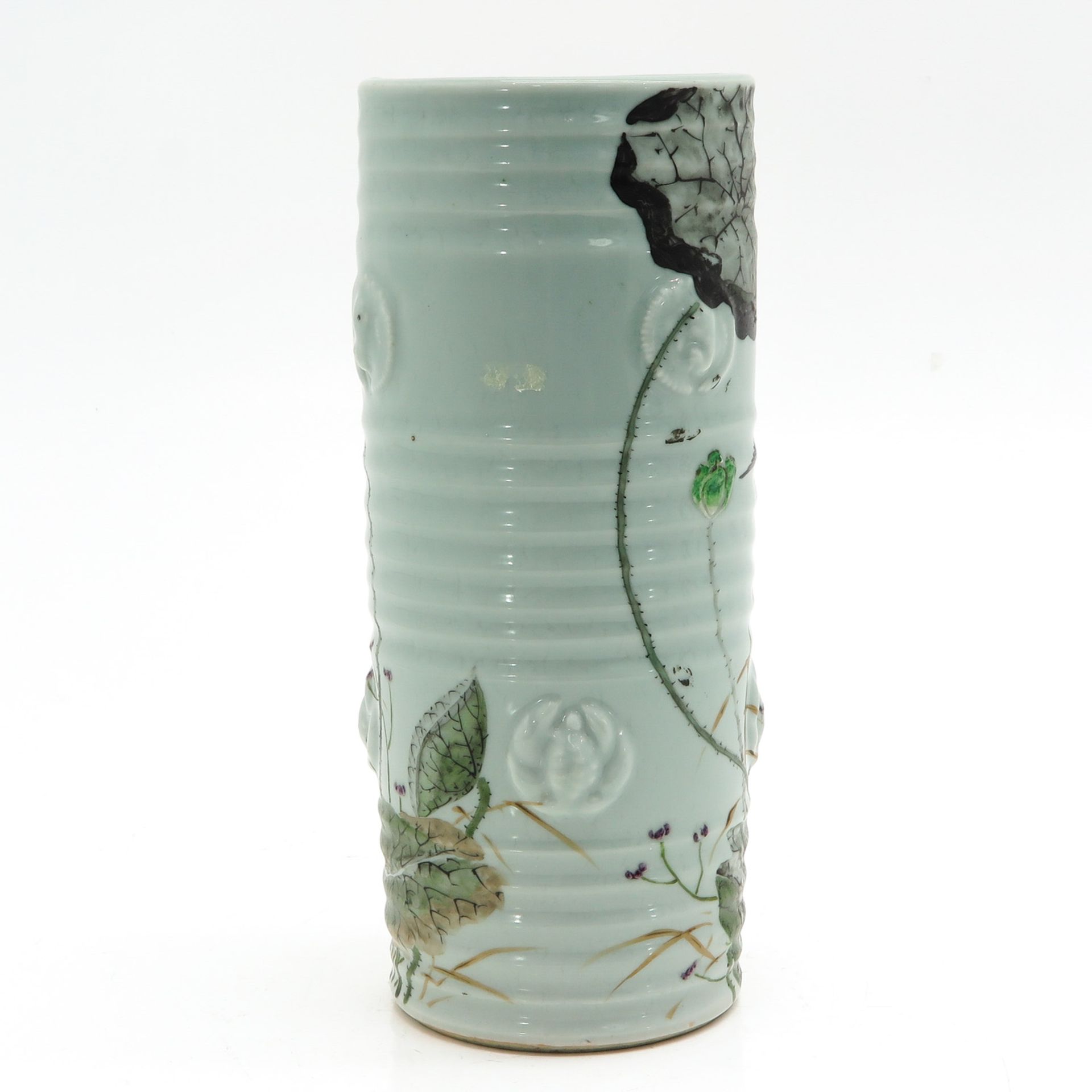 A Celadon and Famille Rose Vase - Bild 4 aus 9