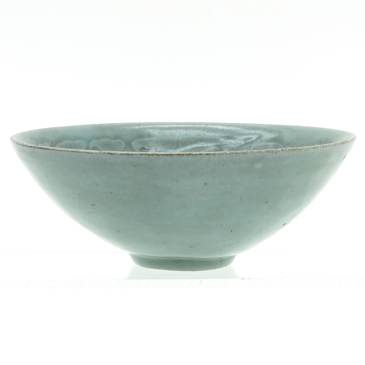 A Korean Celadon Glaze Bowl