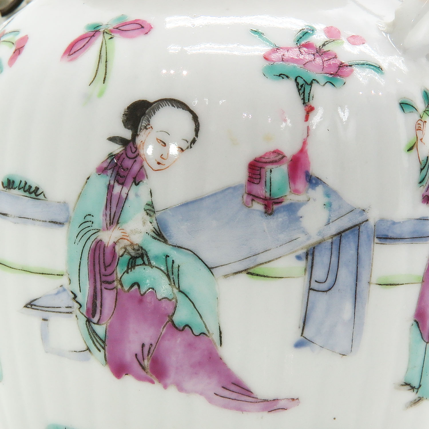 A Famille Rose Teapot - Image 8 of 10