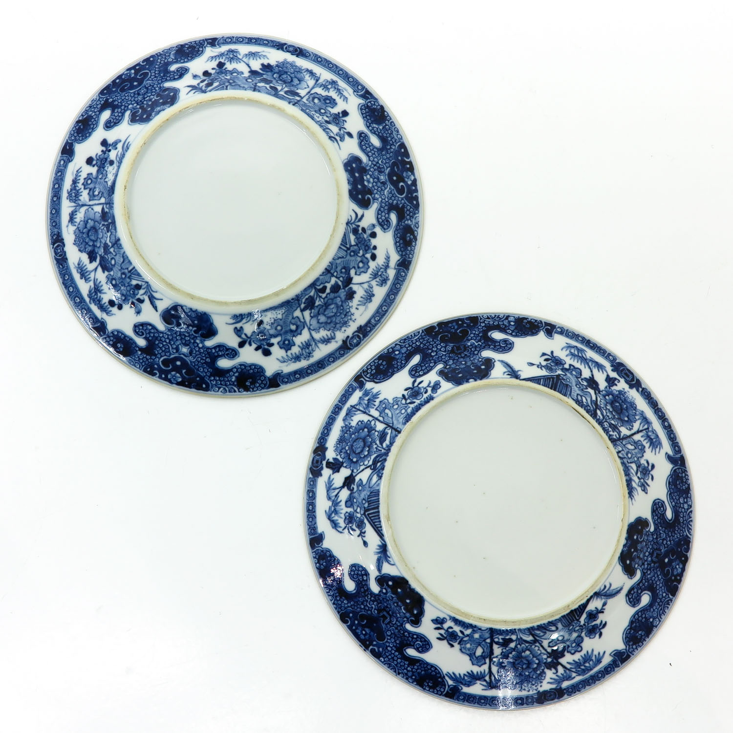 A Series of Six Blue and White Plates - Image 4 of 9