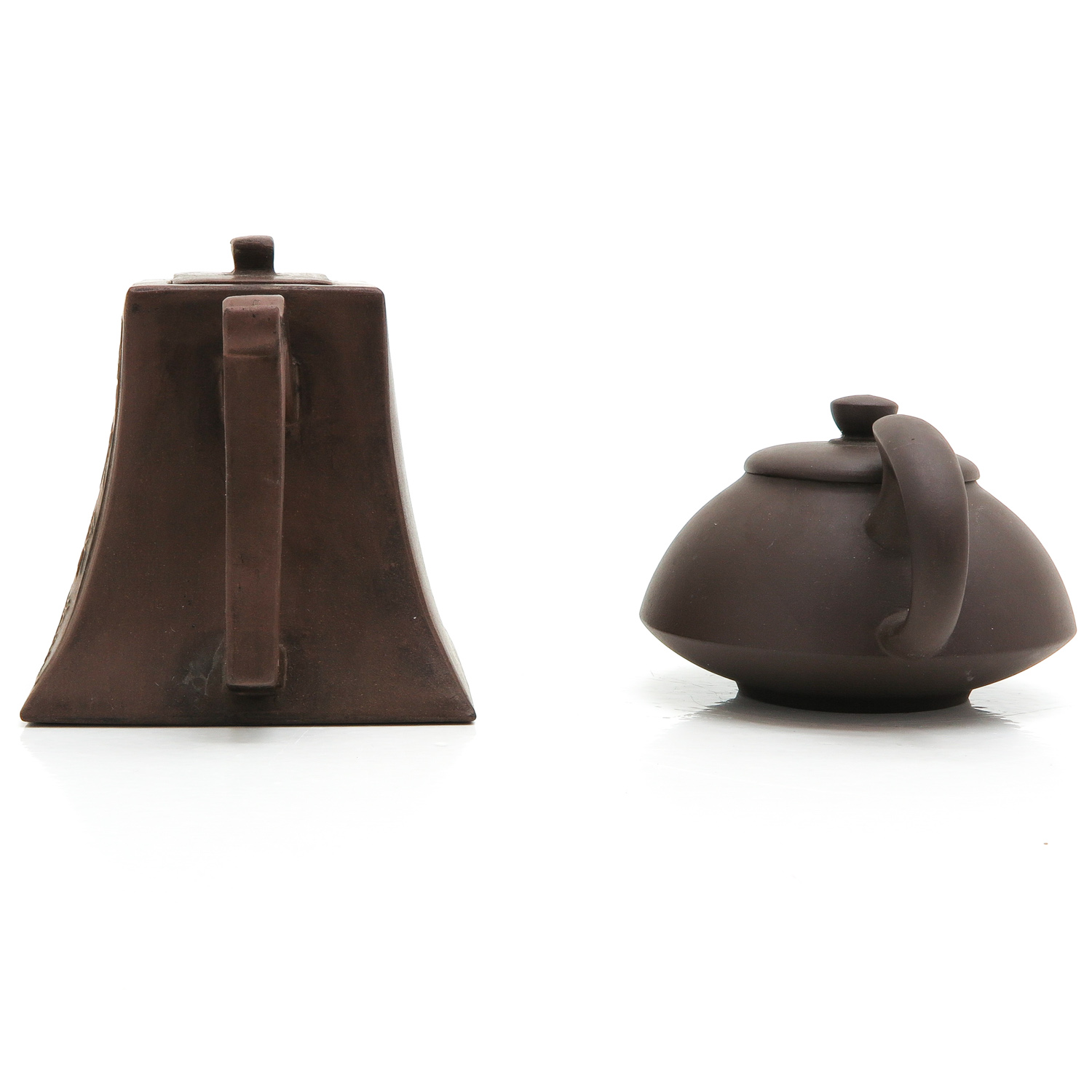 Two Yixing Teapots - Image 2 of 10