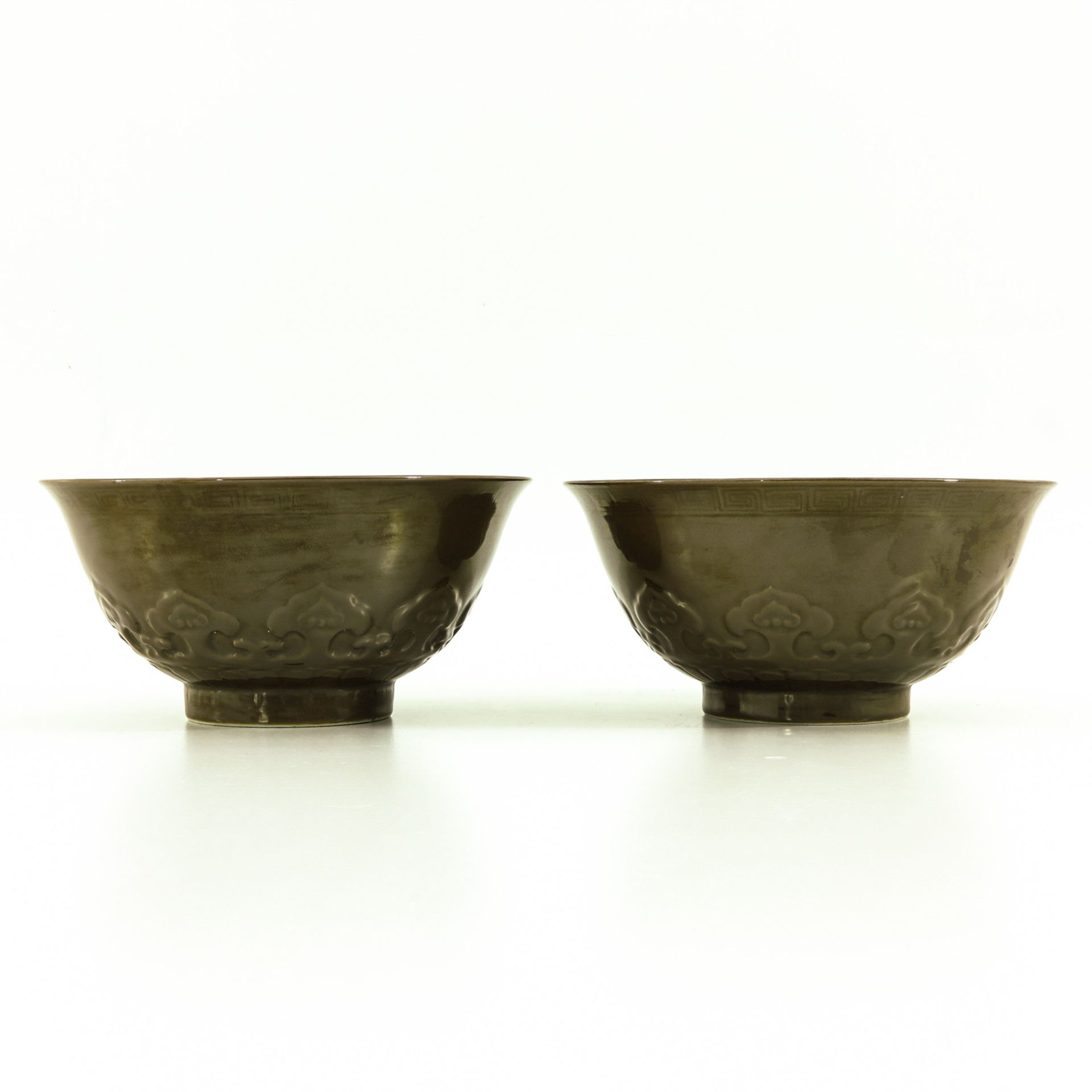 A Pair of Monochrome Brown Glaze Bowls - Bild 2 aus 10