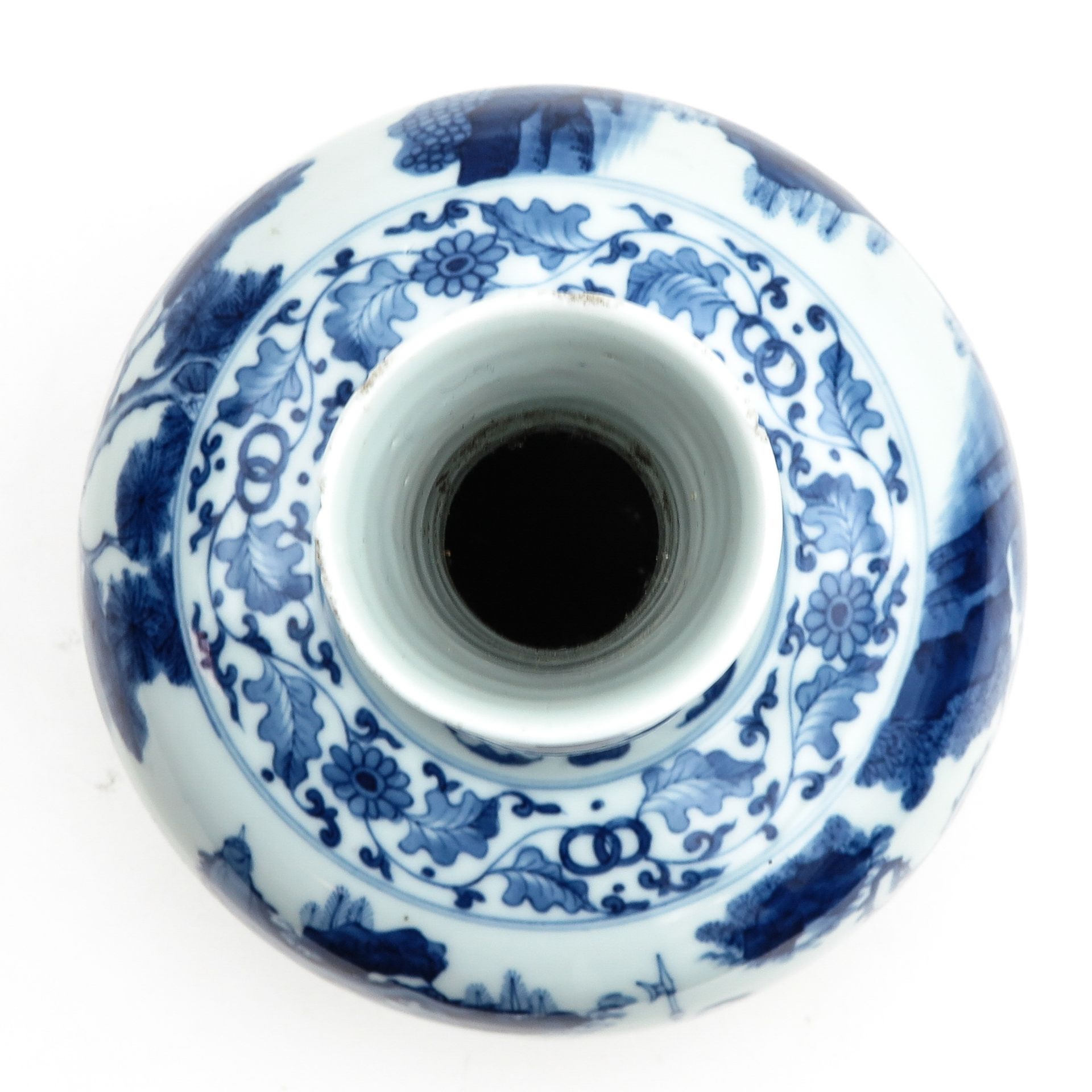 A Blue and White Vase - Image 5 of 9