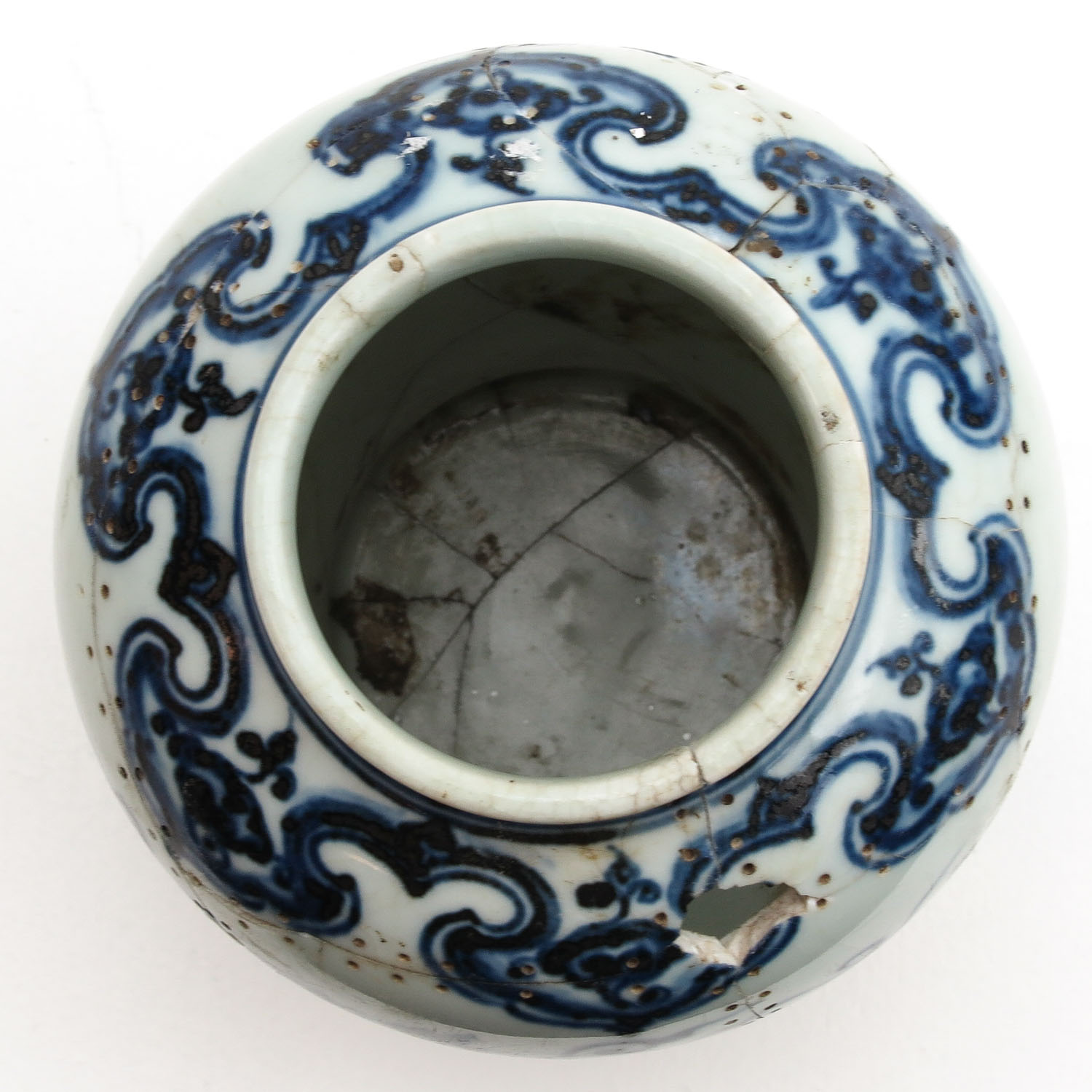 A Blue and White Vase - Image 5 of 9