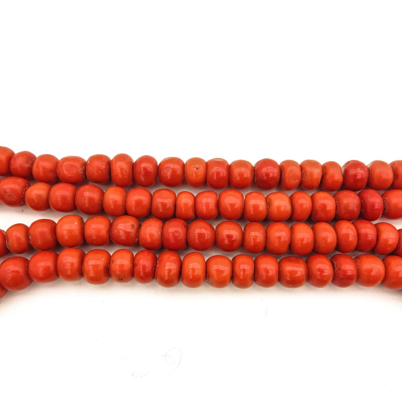 A Two Strand 19th Century Red Coral Necklace - Image 2 of 2