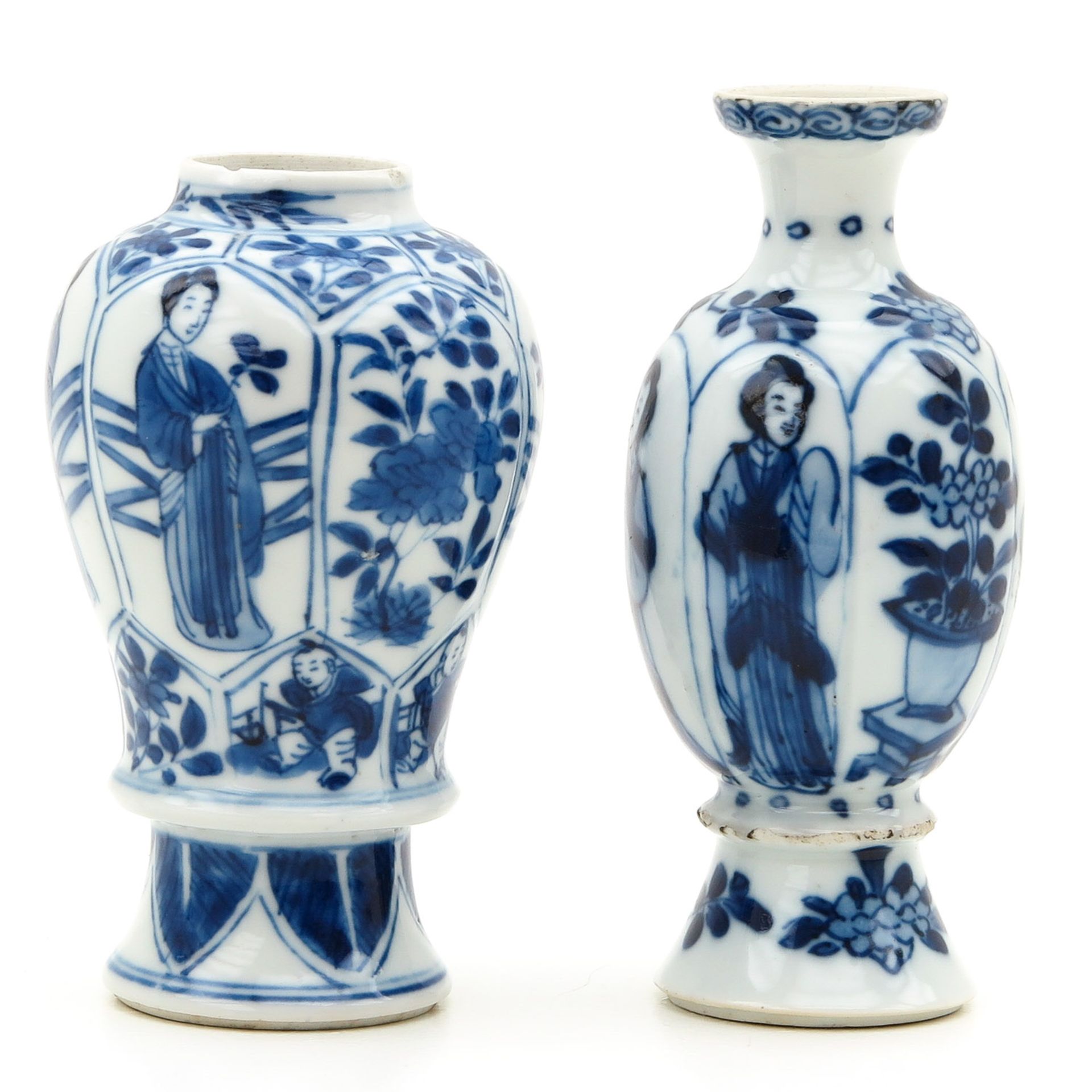 Two Miniature Blue and White Vases - Bild 2 aus 9