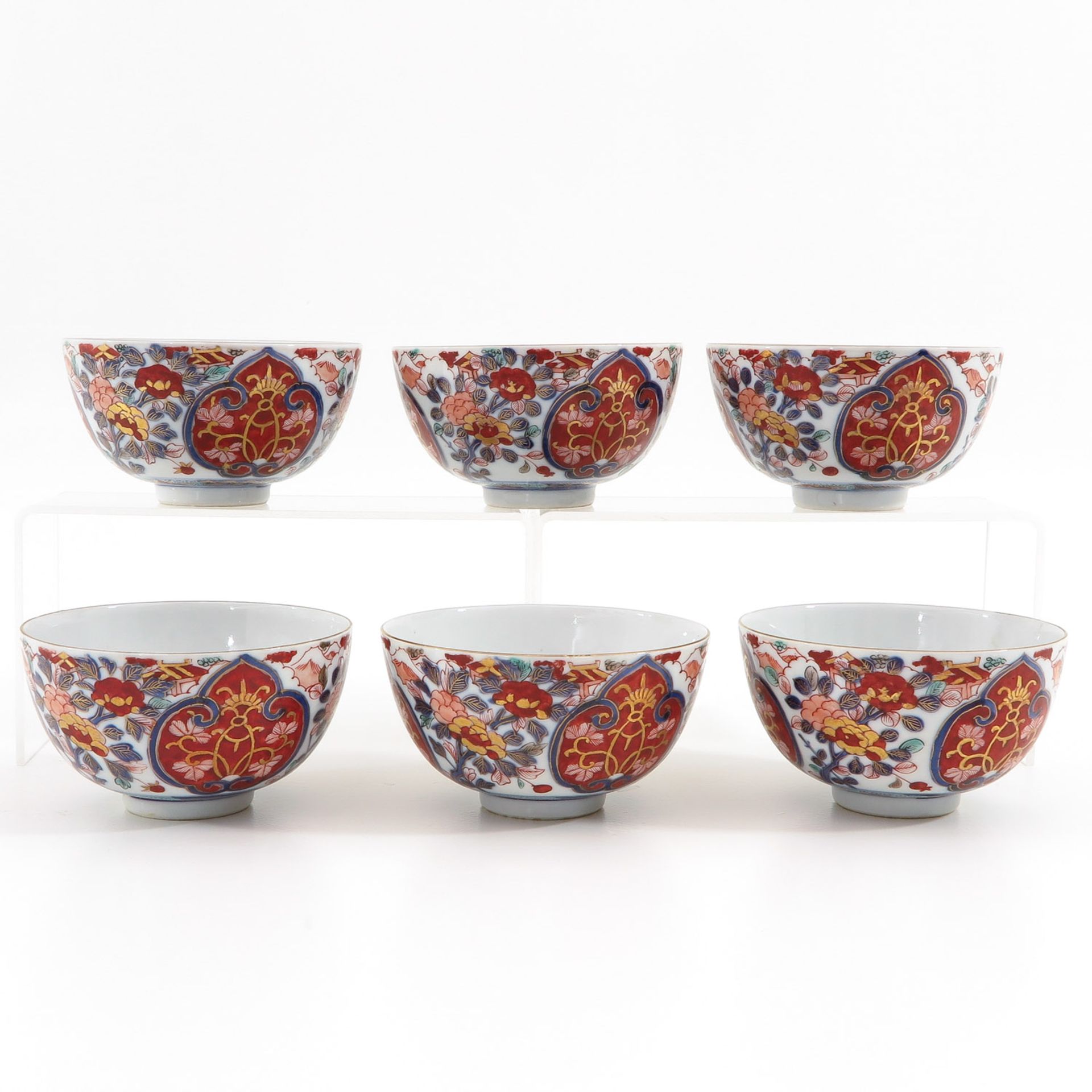 A Series of 6 Imari Bowls - Bild 2 aus 9