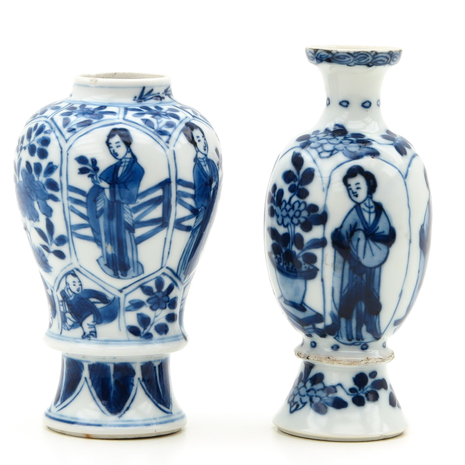 Two Miniature Blue and White Vases - Image 3 of 9