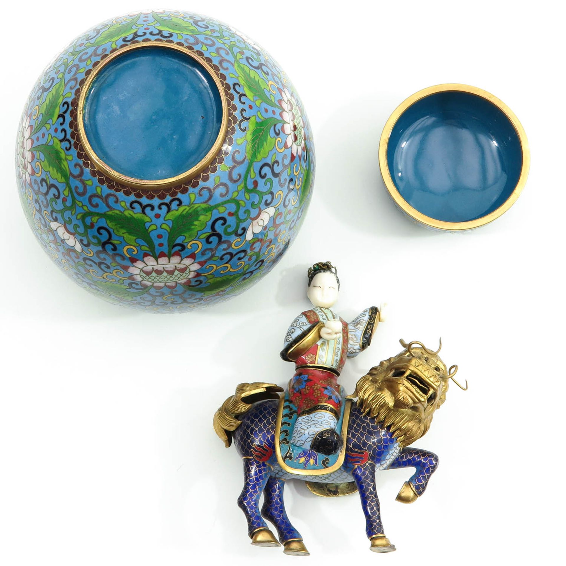 A Cloisonne Vase and Sculture - Bild 6 aus 9