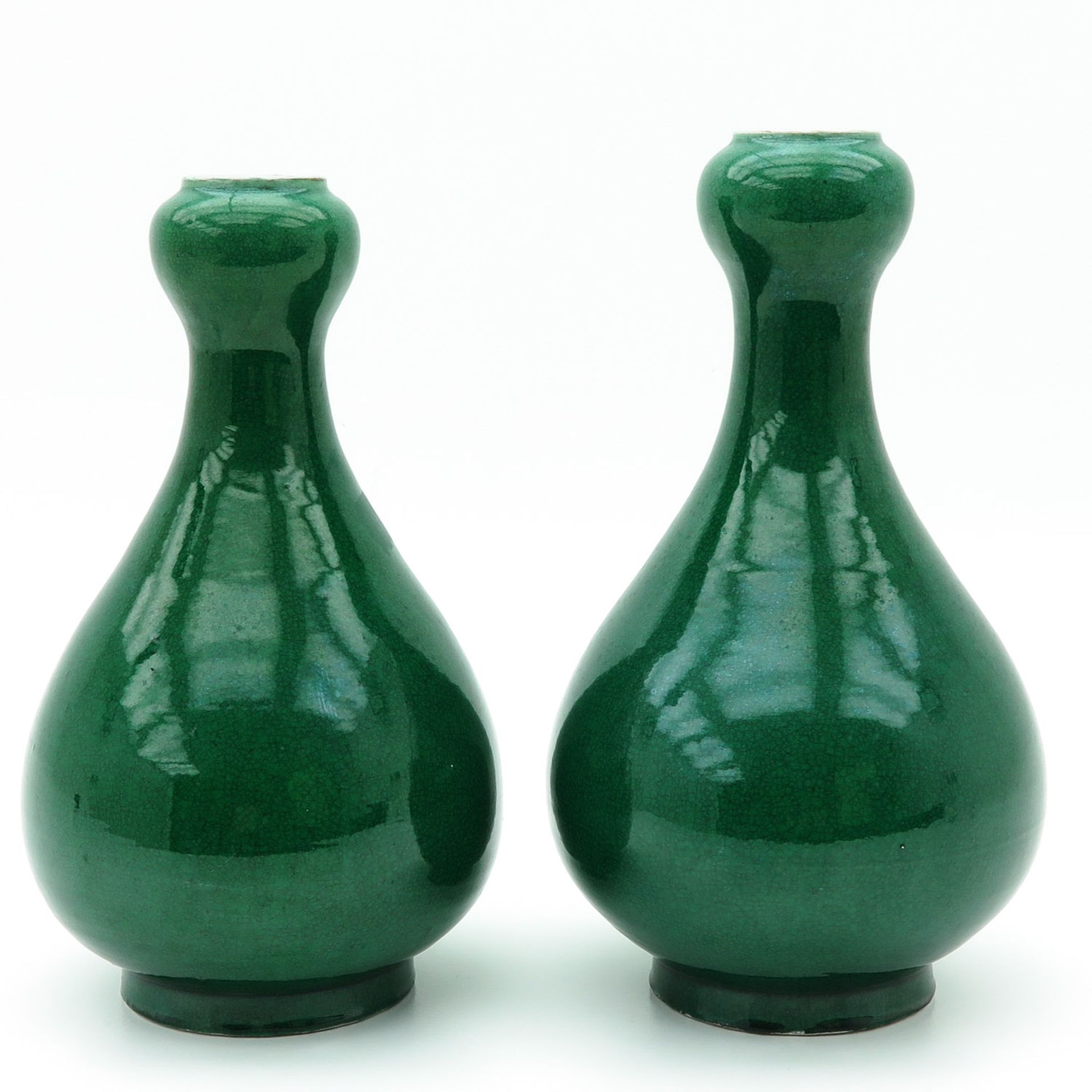 A Pair of Green Glaze Gourd Vases - Bild 2 aus 9