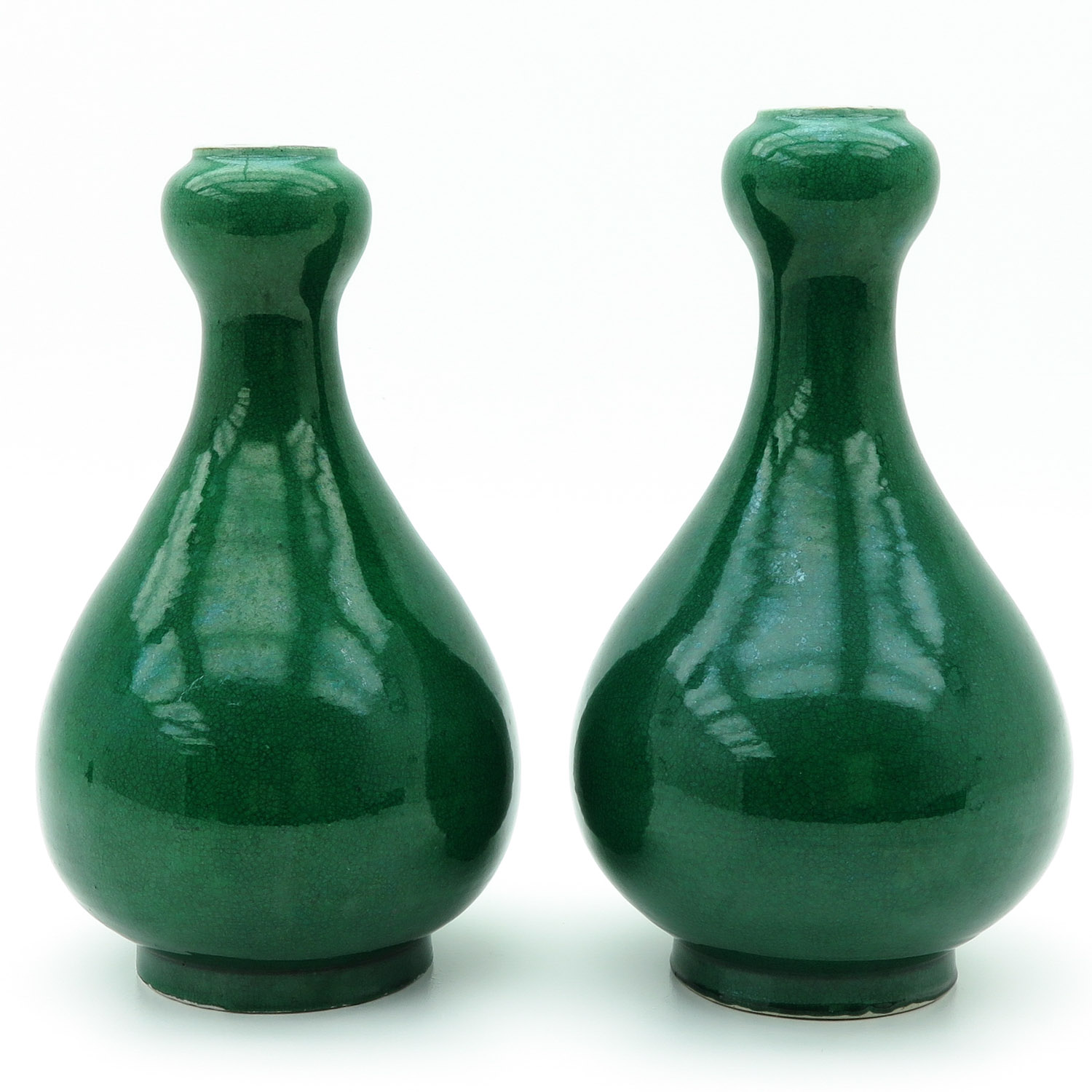 A Pair of Green Glaze Gourd Vases - Image 4 of 9