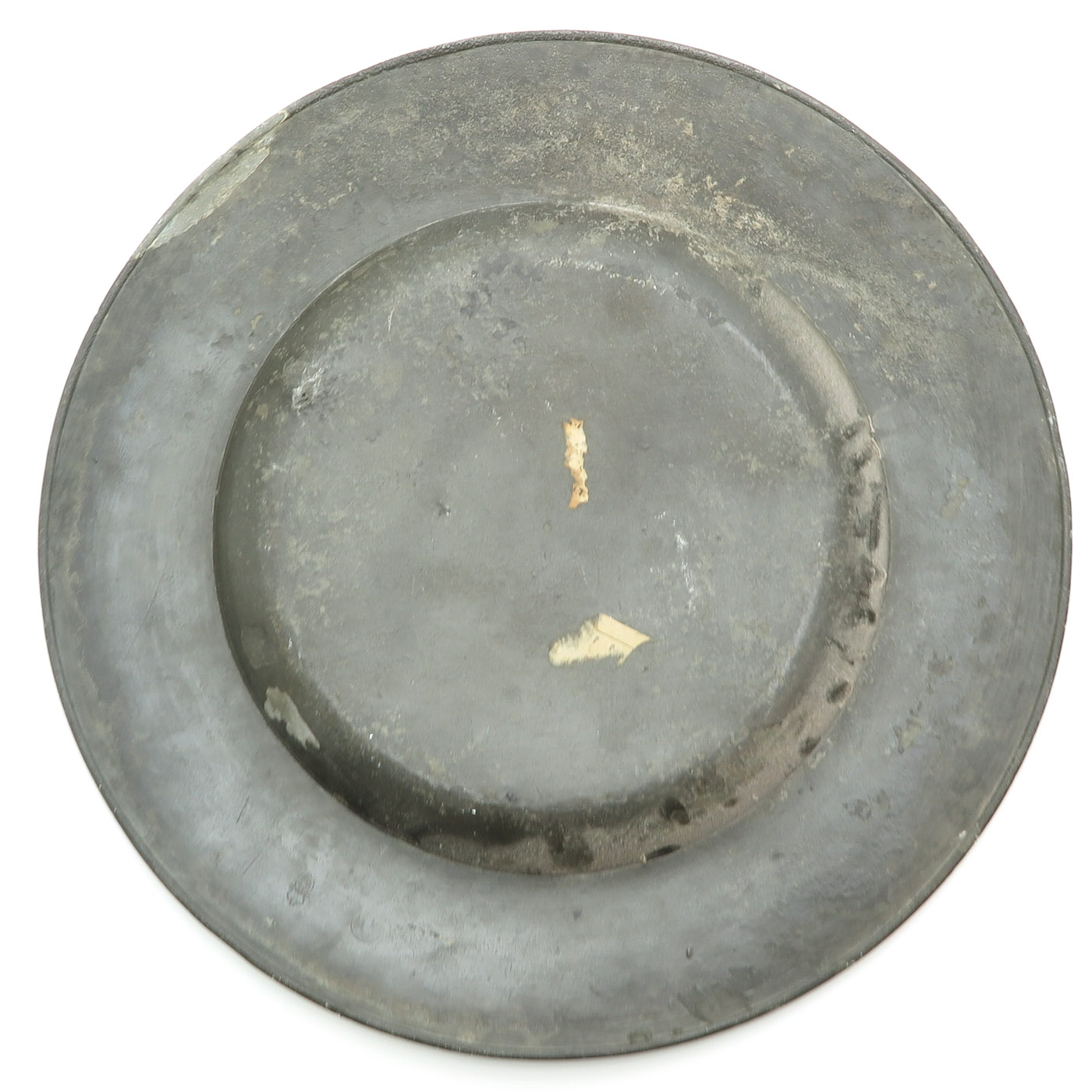 An 18th Century Pewter Cardinal Dish - Image 2 of 2