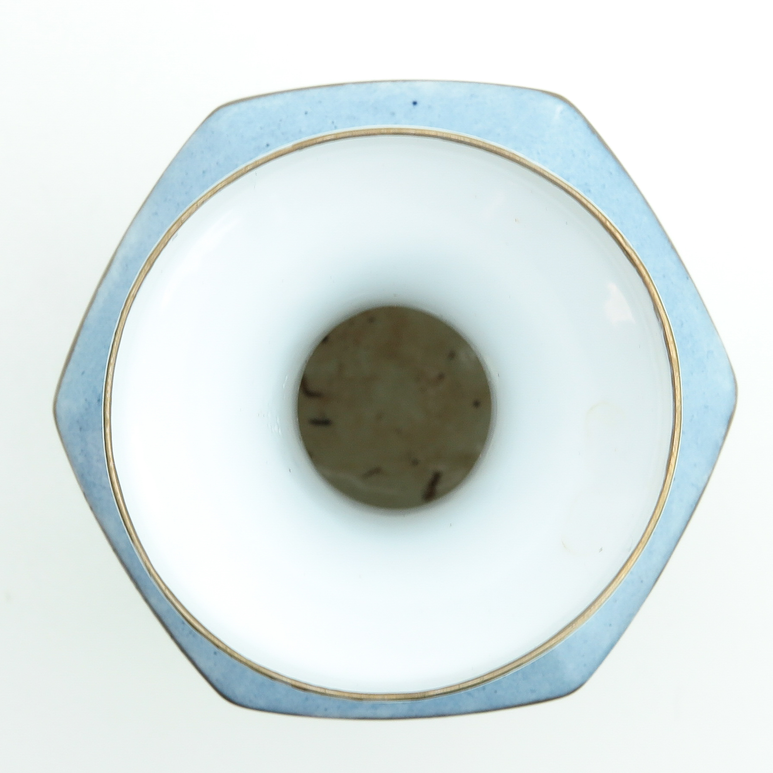 An Eggshell Porcelain Vase - Image 5 of 9